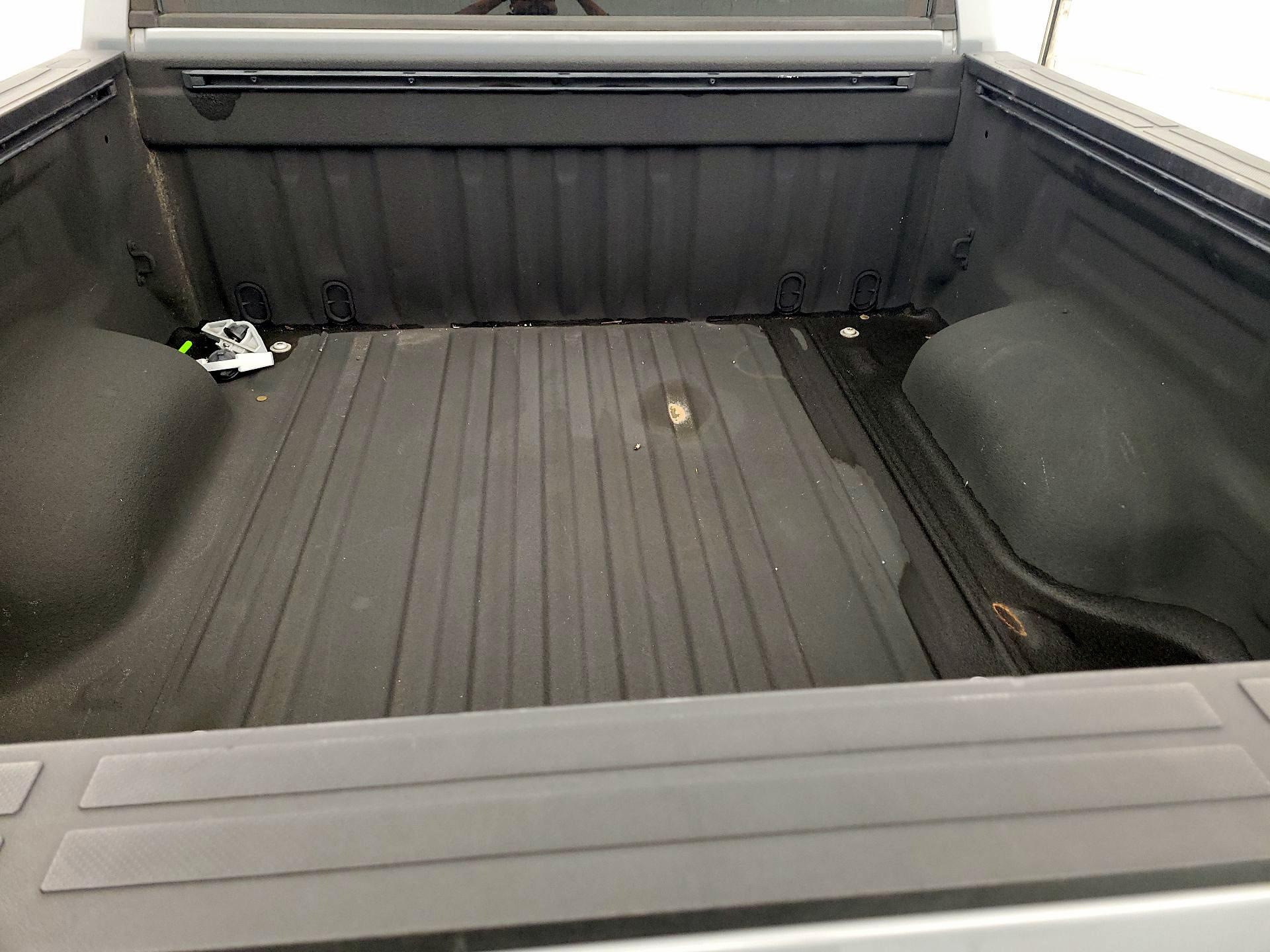 Thumbnail: 2019 Toyota Tundra - 16