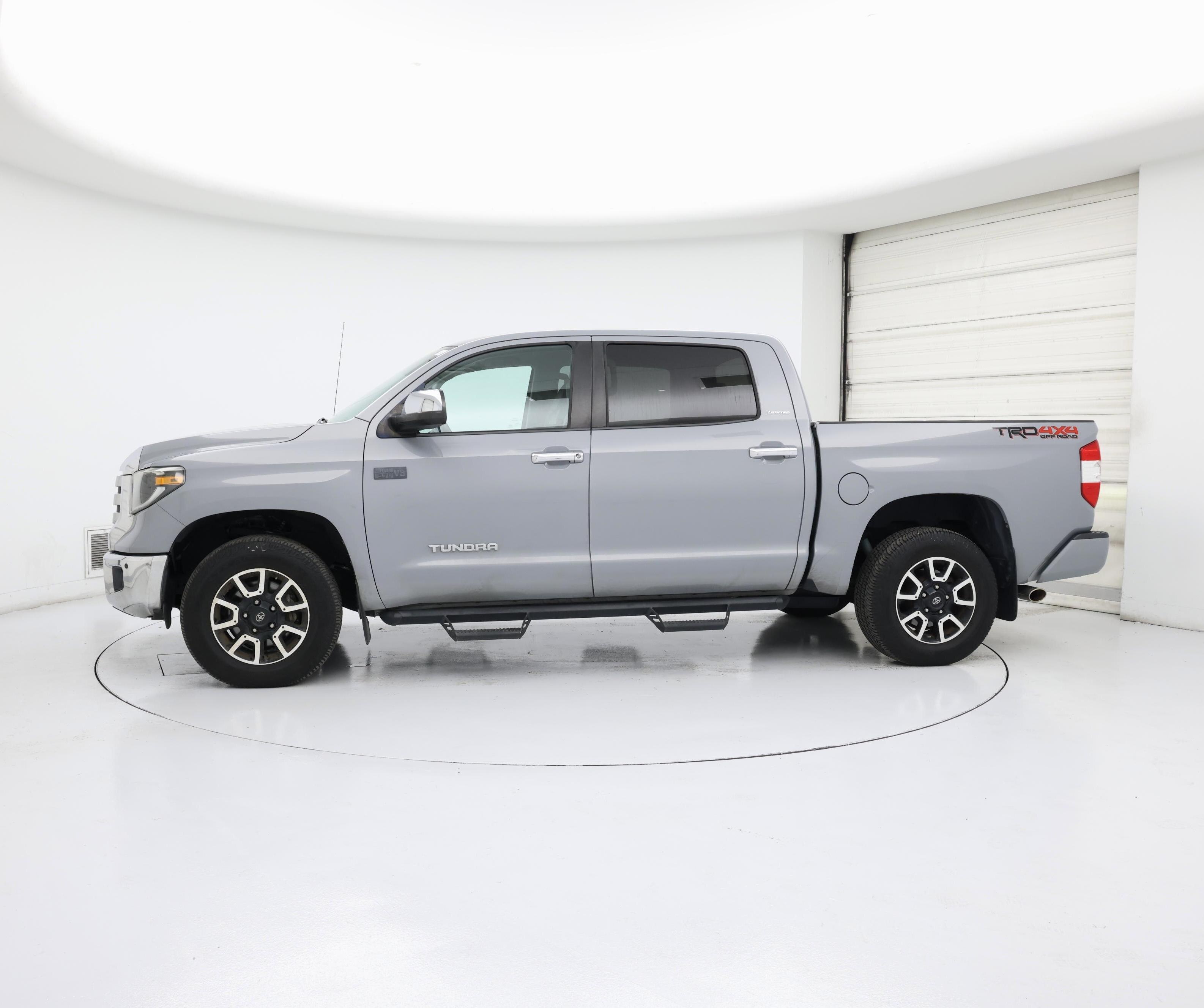 Thumbnail: 2019 Toyota Tundra - 3
