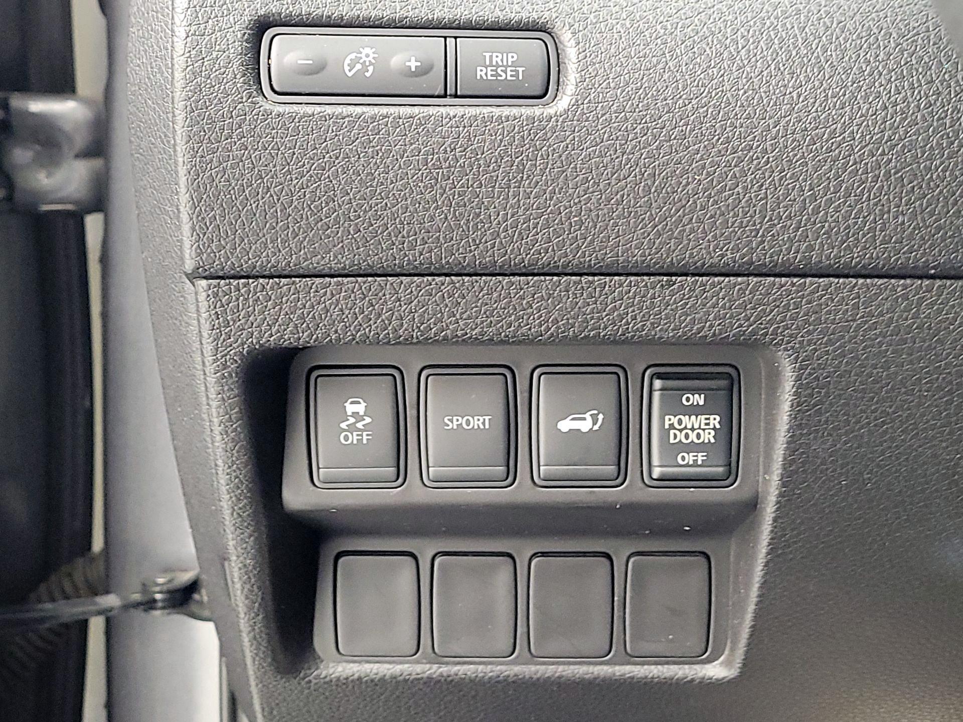 Thumbnail: 2014 Nissan Rogue - 13