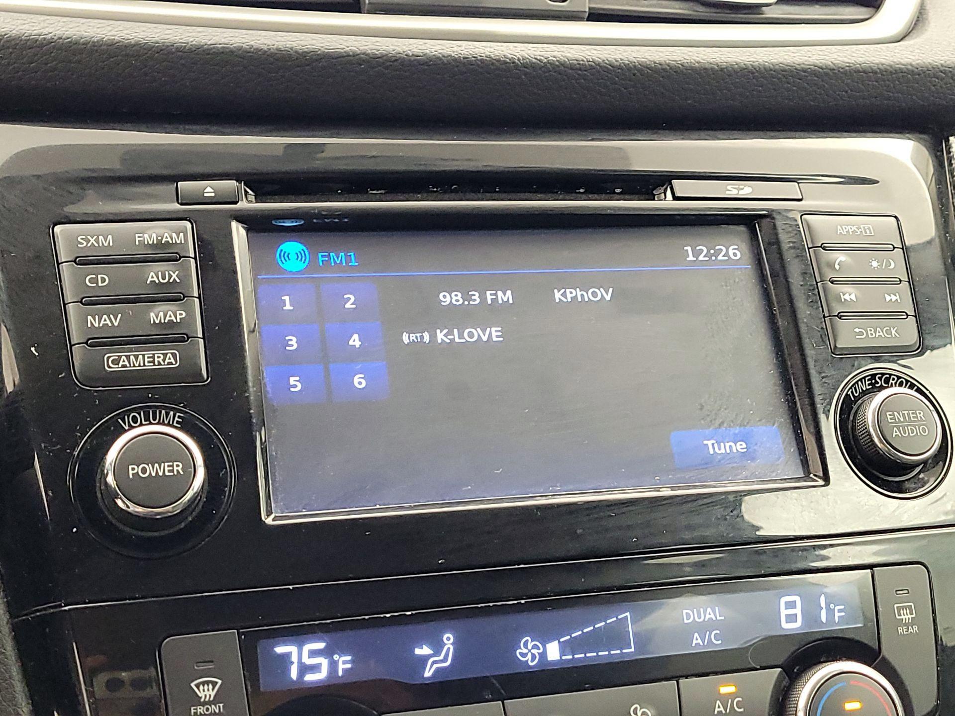 Thumbnail: 2014 Nissan Rogue - 15