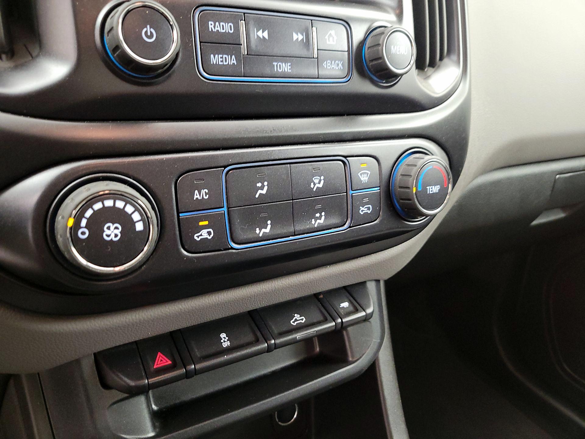 Thumbnail: 2016 Chevrolet Colorado - 16