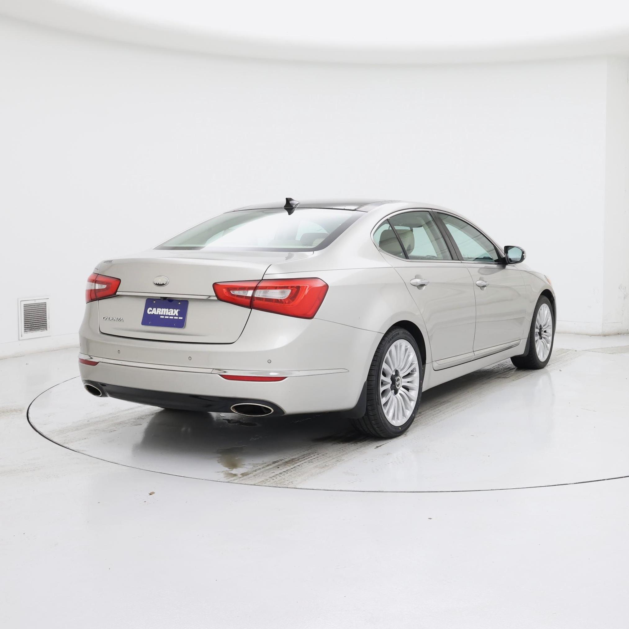 Thumbnail: 2014 Kia Cadenza - 8