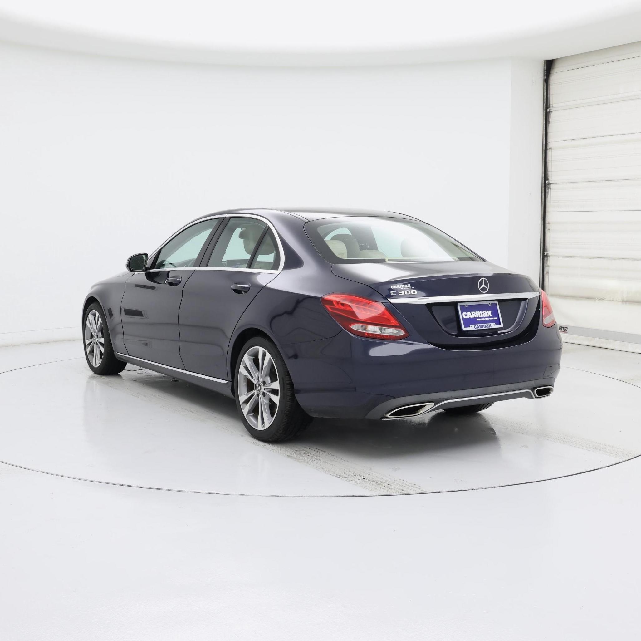 Thumbnail: 2017 Mercedes-Benz C-Class - 2