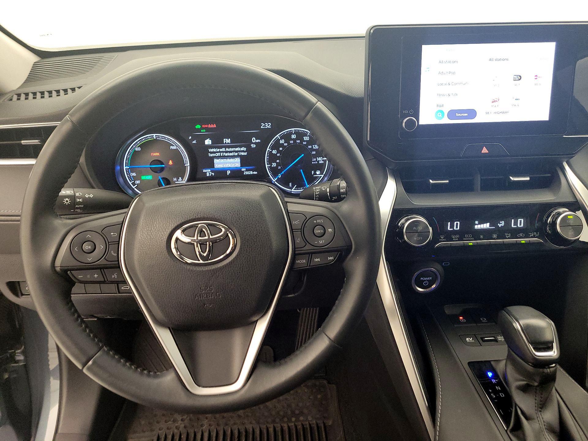 Thumbnail: 2023 Toyota Venza - 10