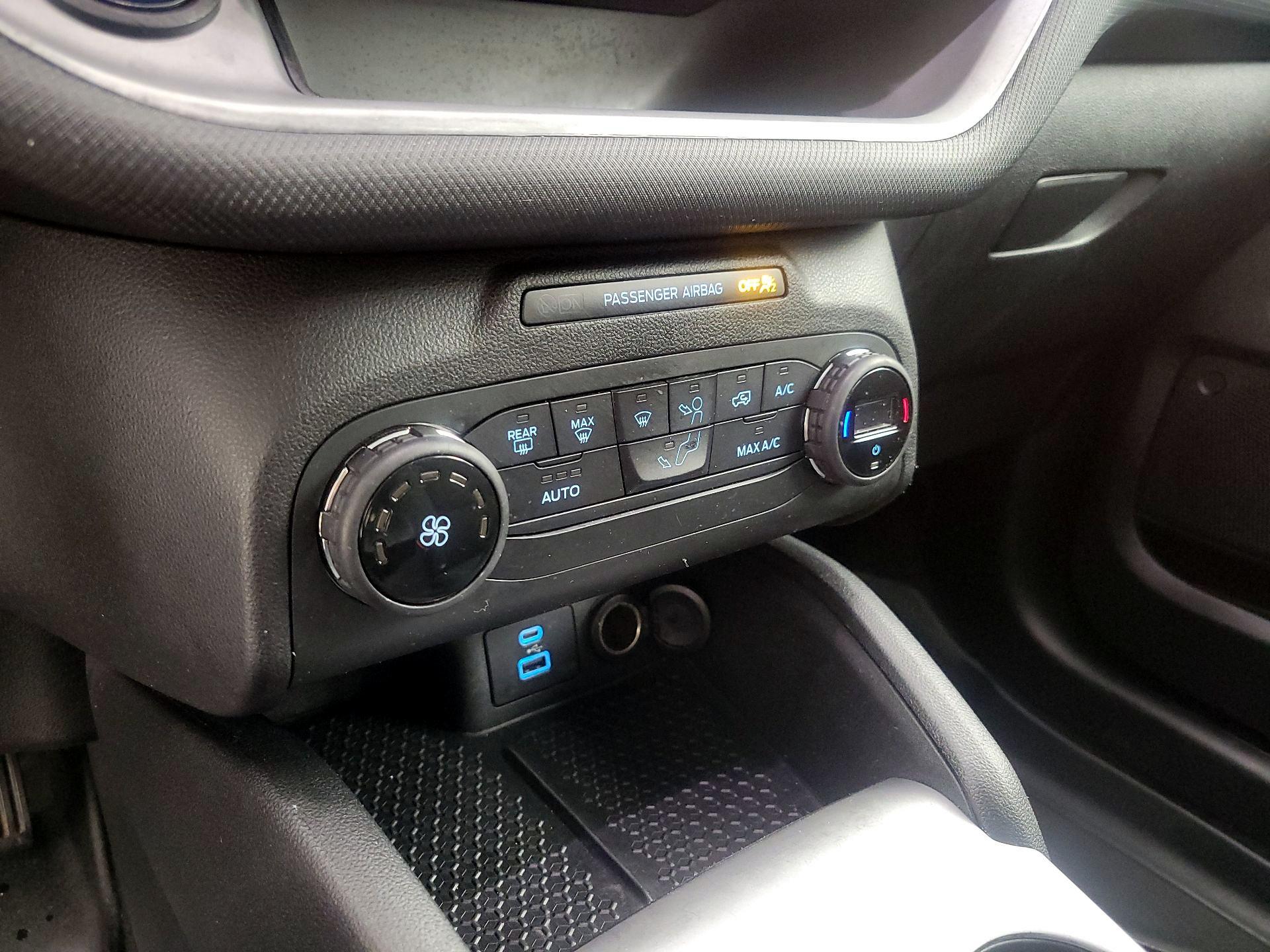 Thumbnail: 2021 Ford Bronco Sport - 16