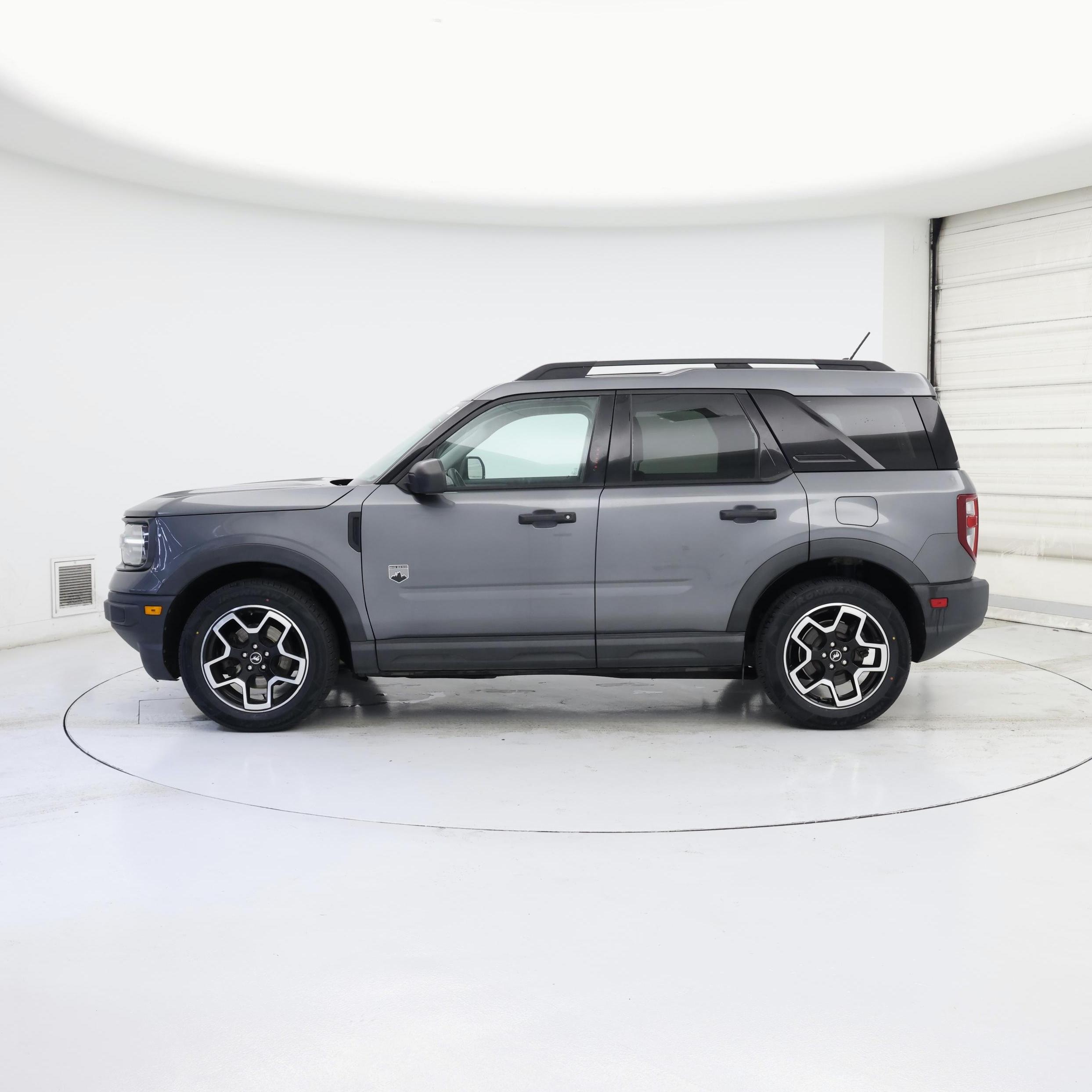 Thumbnail: 2021 Ford Bronco Sport - 3