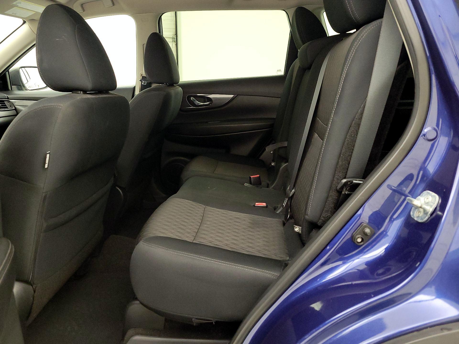 Thumbnail: 2019 Nissan Rogue - 19