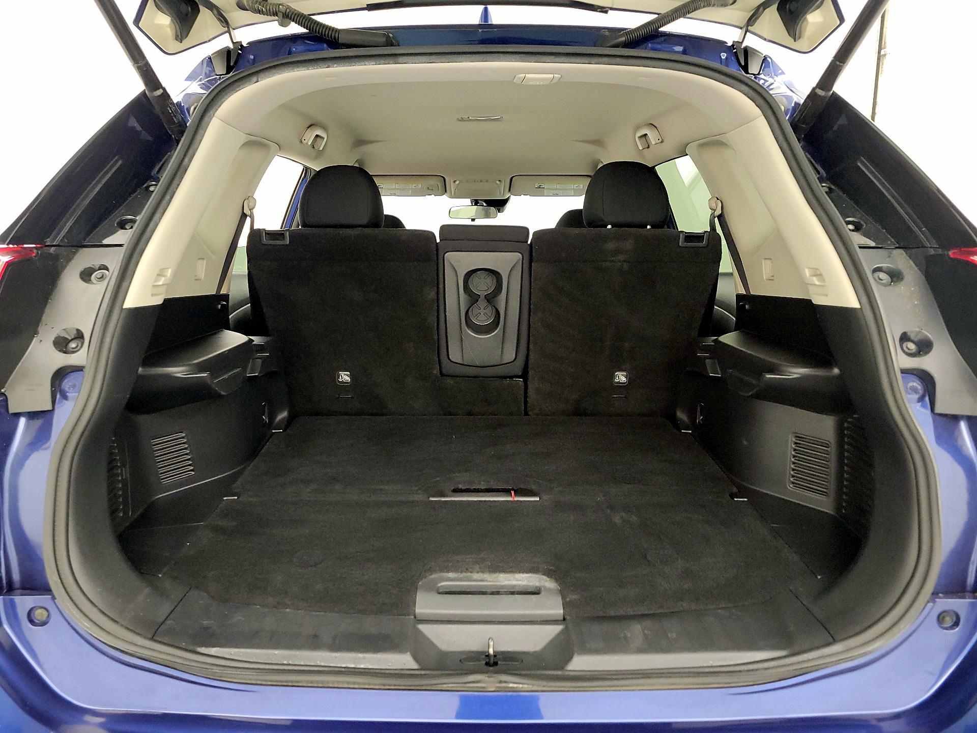 Thumbnail: 2019 Nissan Rogue - 20