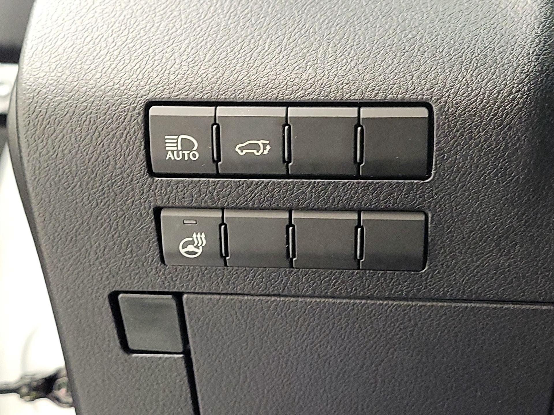 Thumbnail: 2017 Lexus RX - 13