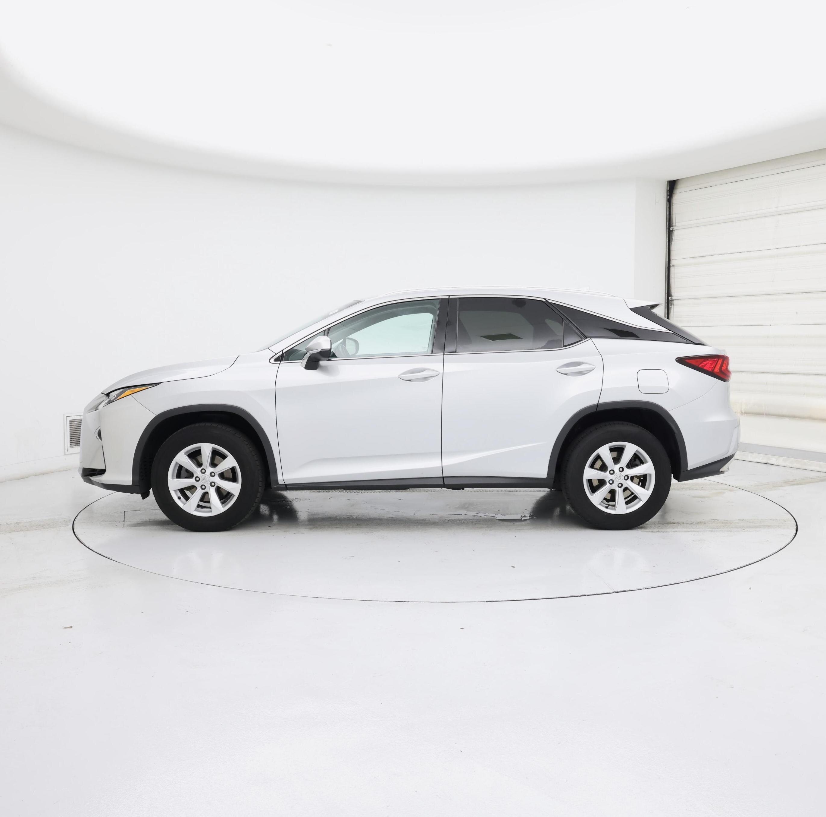 Thumbnail: 2017 Lexus RX - 3