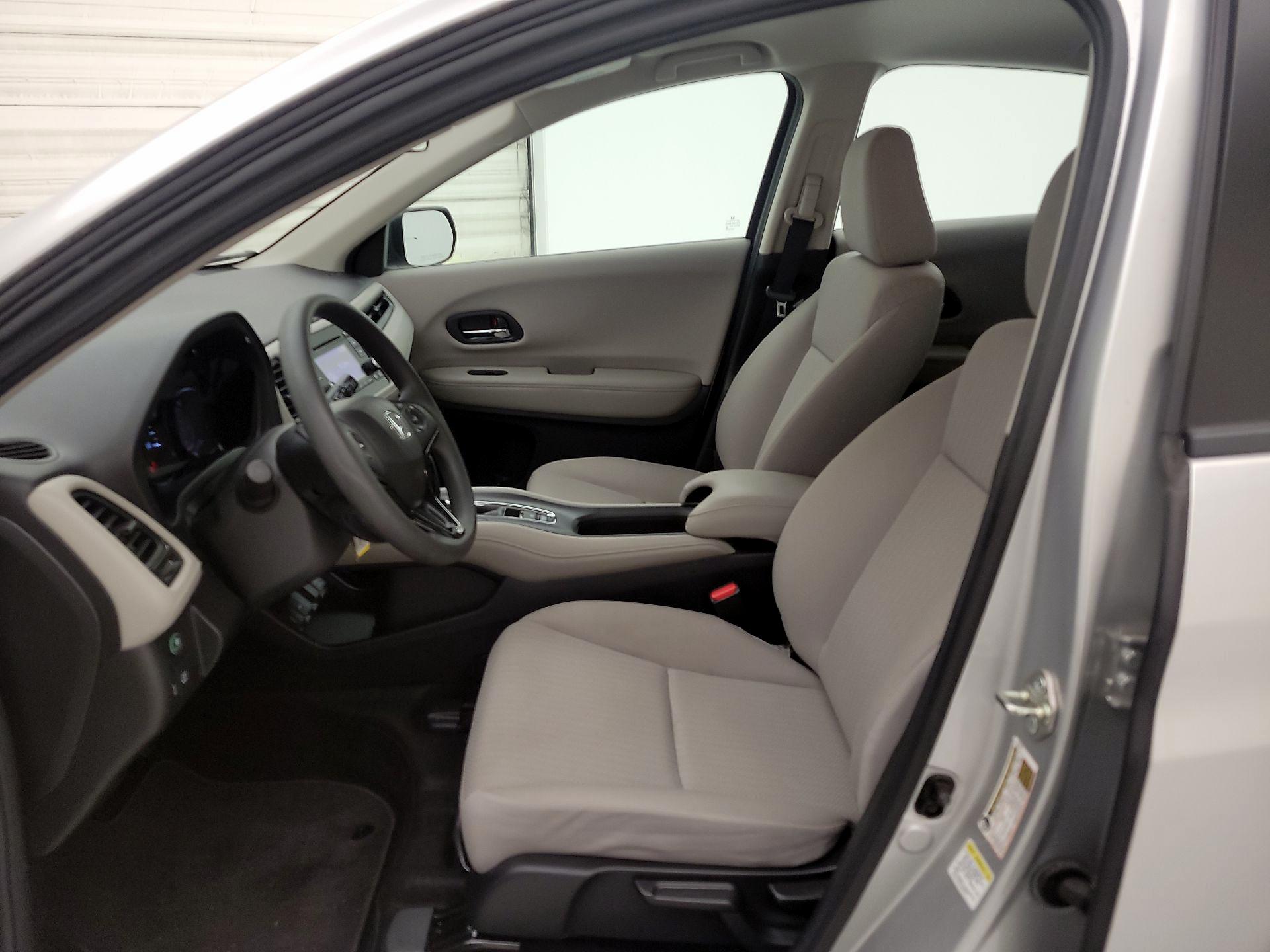 Thumbnail: 2016 Honda HR-V - 11