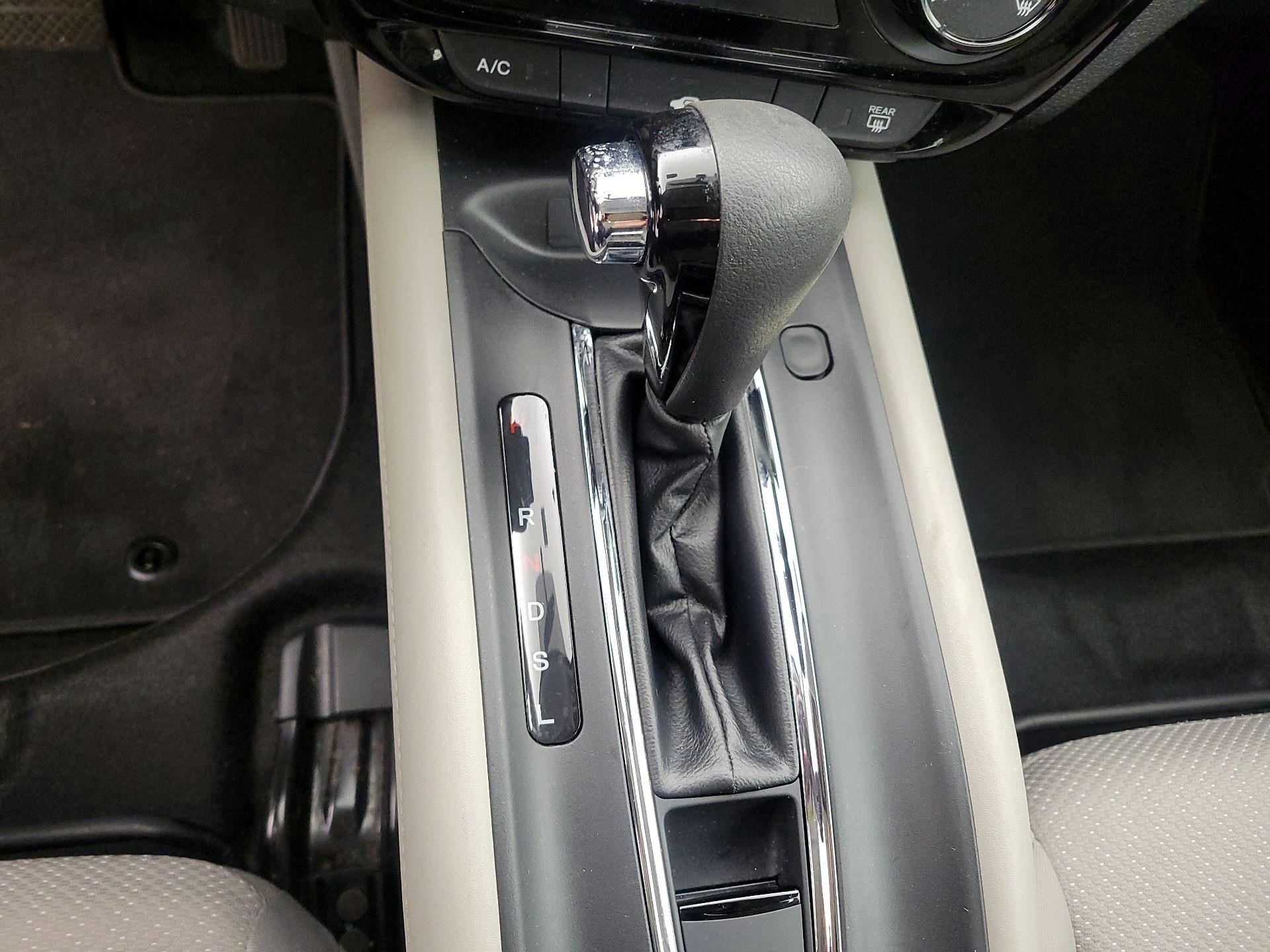 Thumbnail: 2016 Honda HR-V - 17