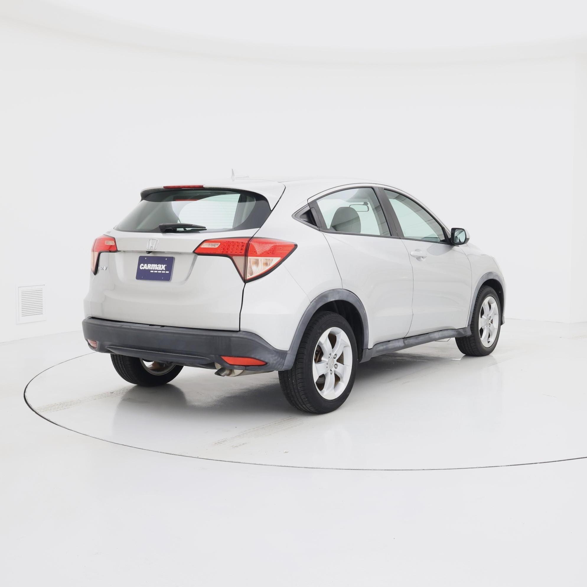 Thumbnail: 2016 Honda HR-V - 8