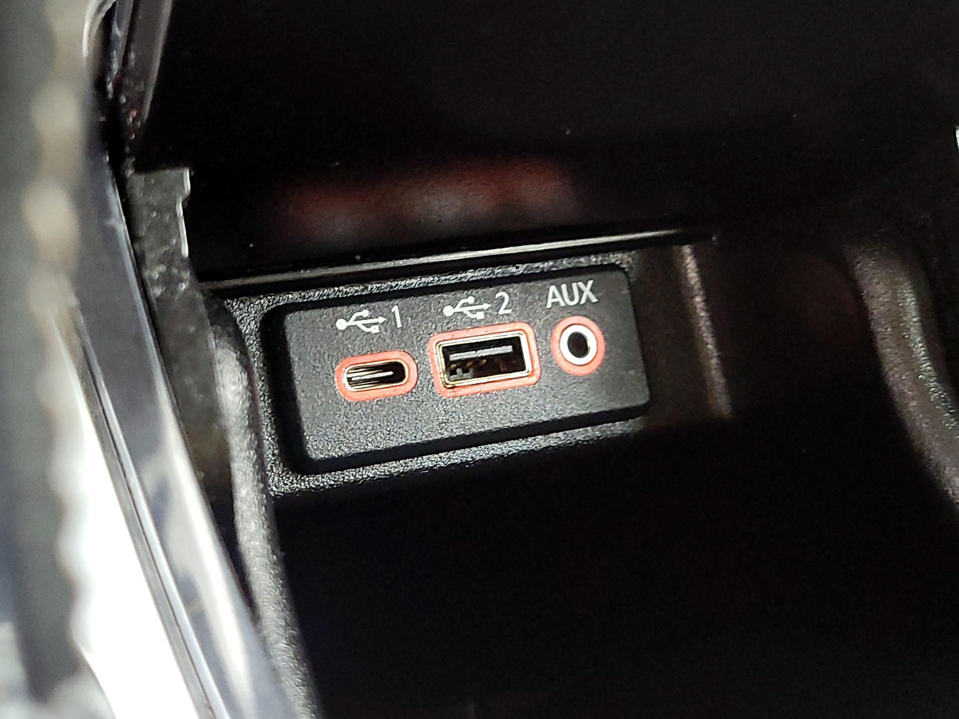 Thumbnail: 2020 Nissan Maxima - 18