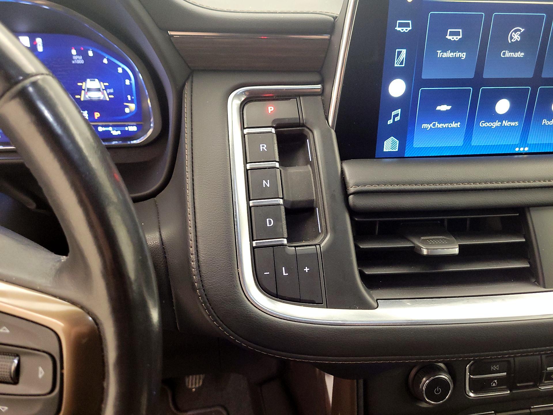 Thumbnail: 2022 Chevrolet Tahoe - 17