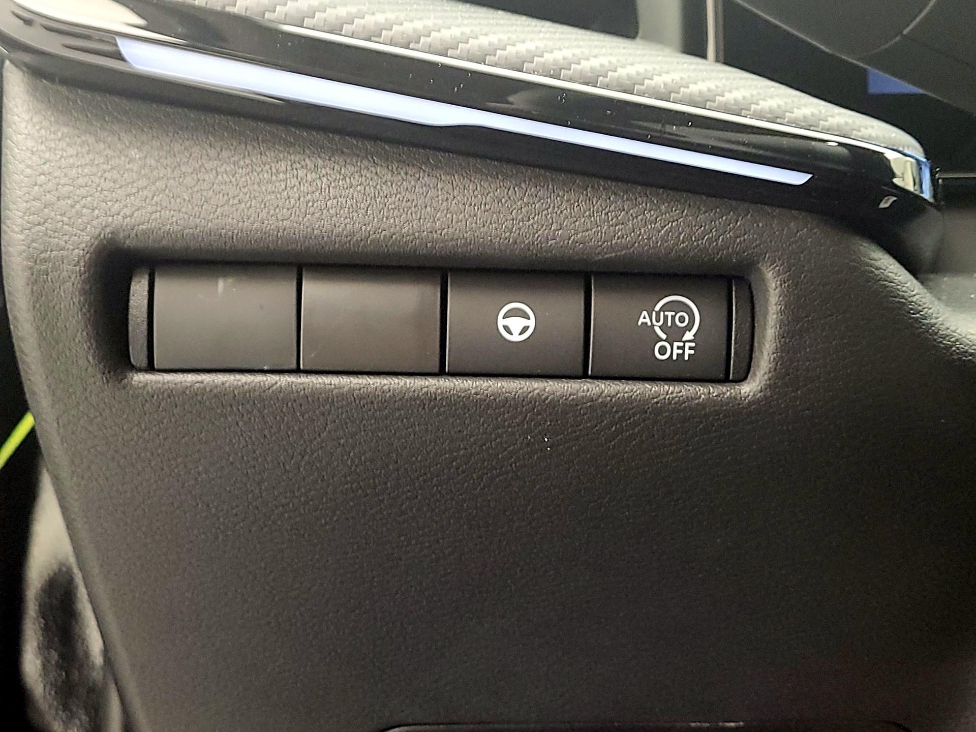 Thumbnail: 2025 Nissan Kicks - 13