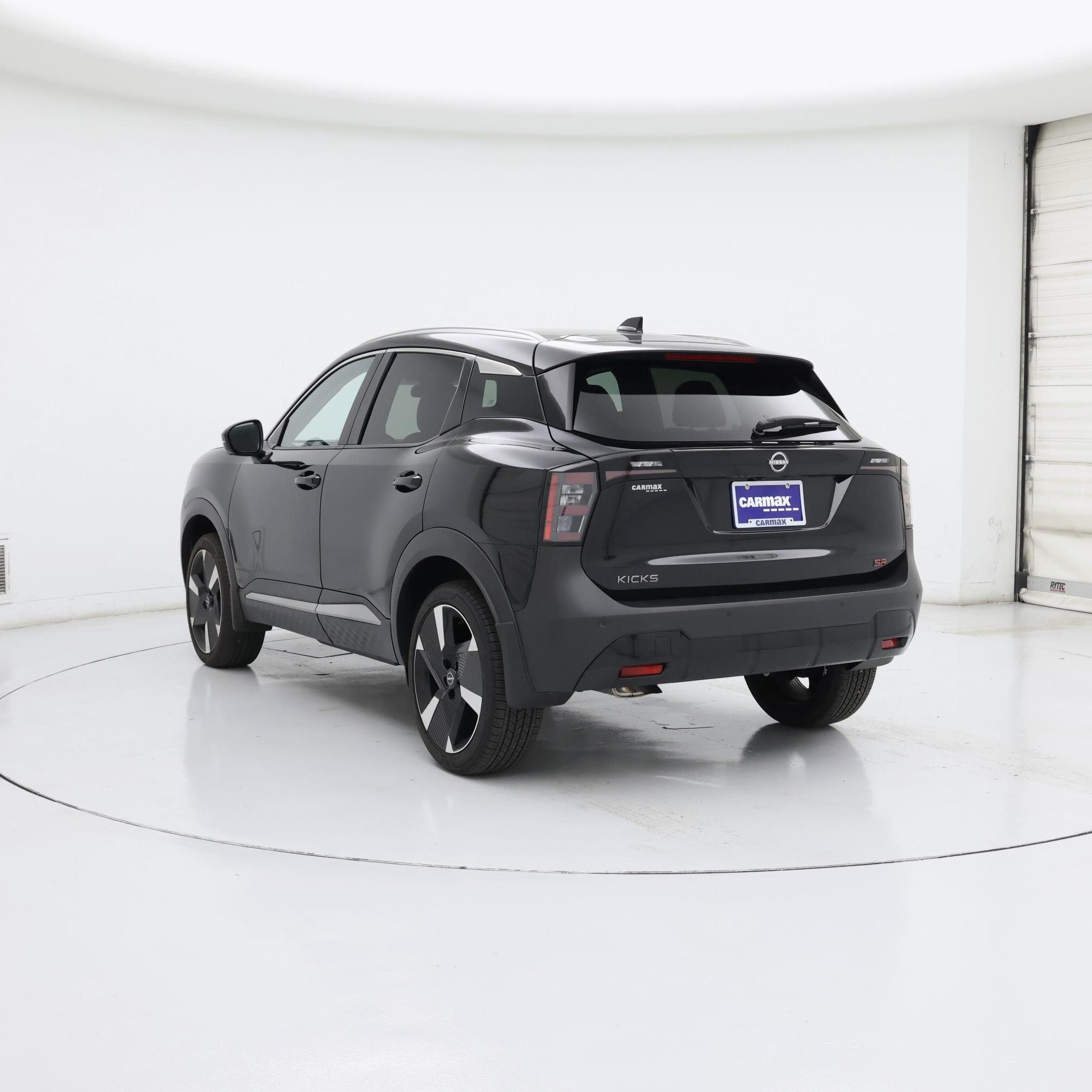 Thumbnail: 2025 Nissan Kicks - 2