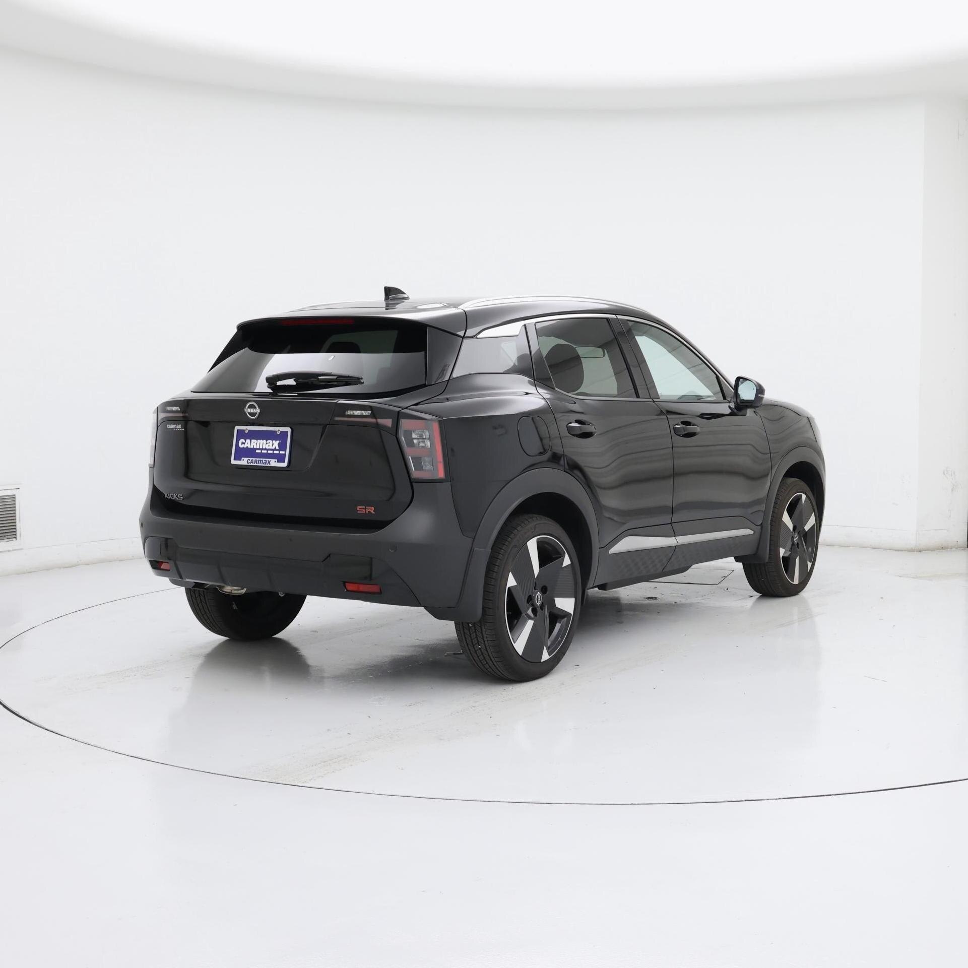 Thumbnail: 2025 Nissan Kicks - 8