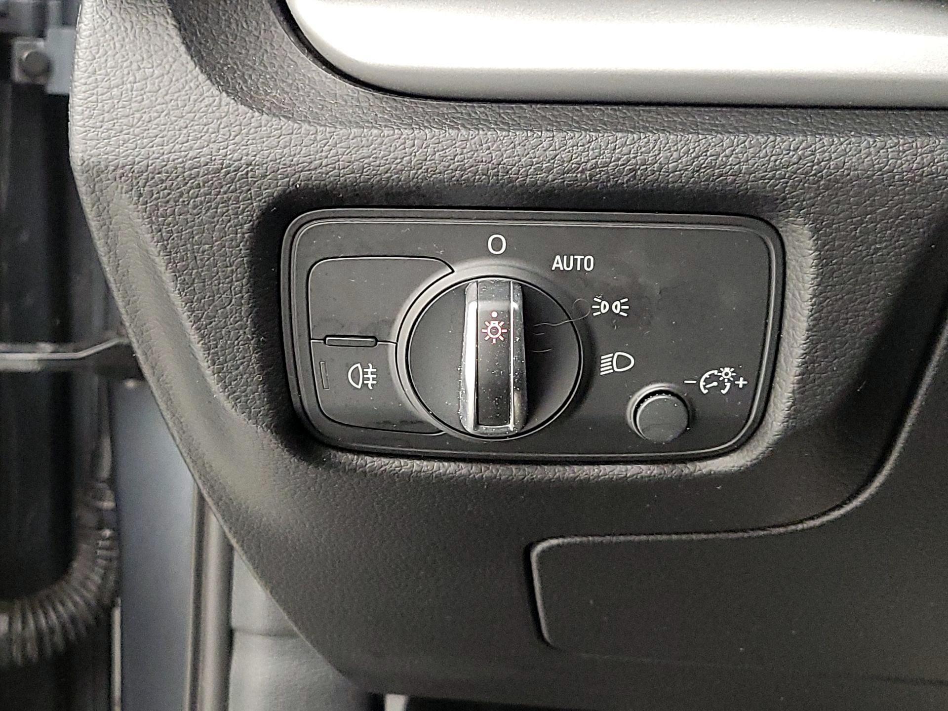 Thumbnail: 2016 Audi A3 - 13