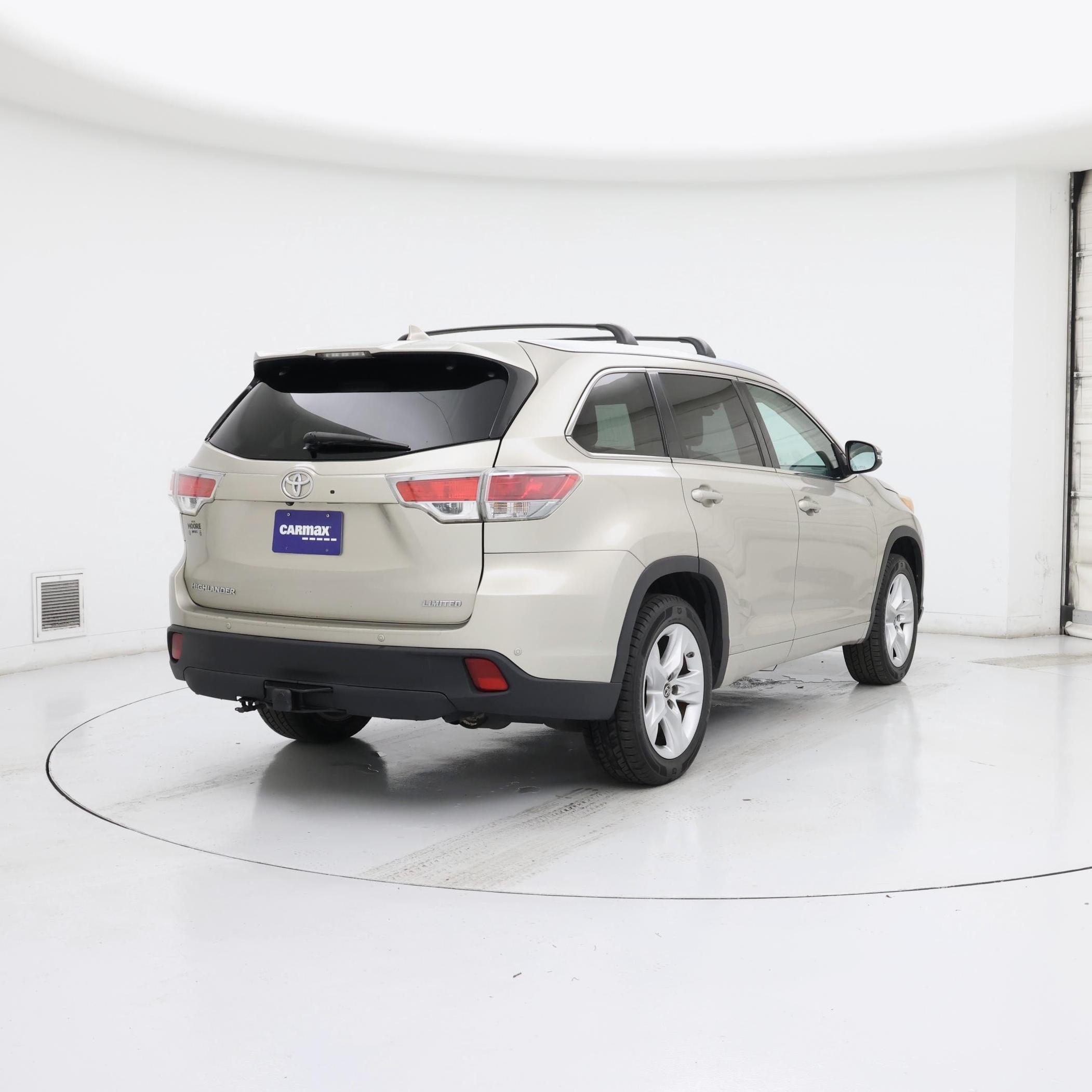Thumbnail: 2016 Toyota Highlander - 8