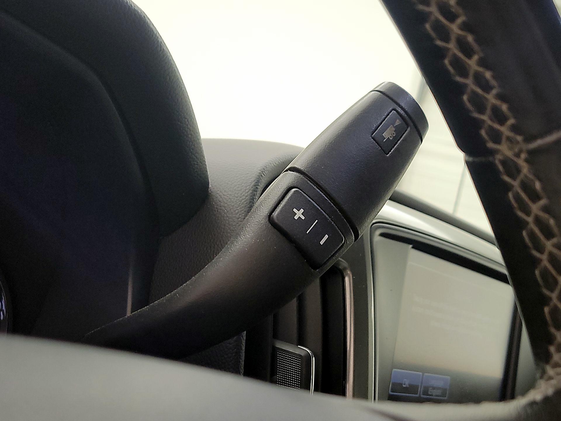 Thumbnail: 2018 Chevrolet Silverado 1500 - 17