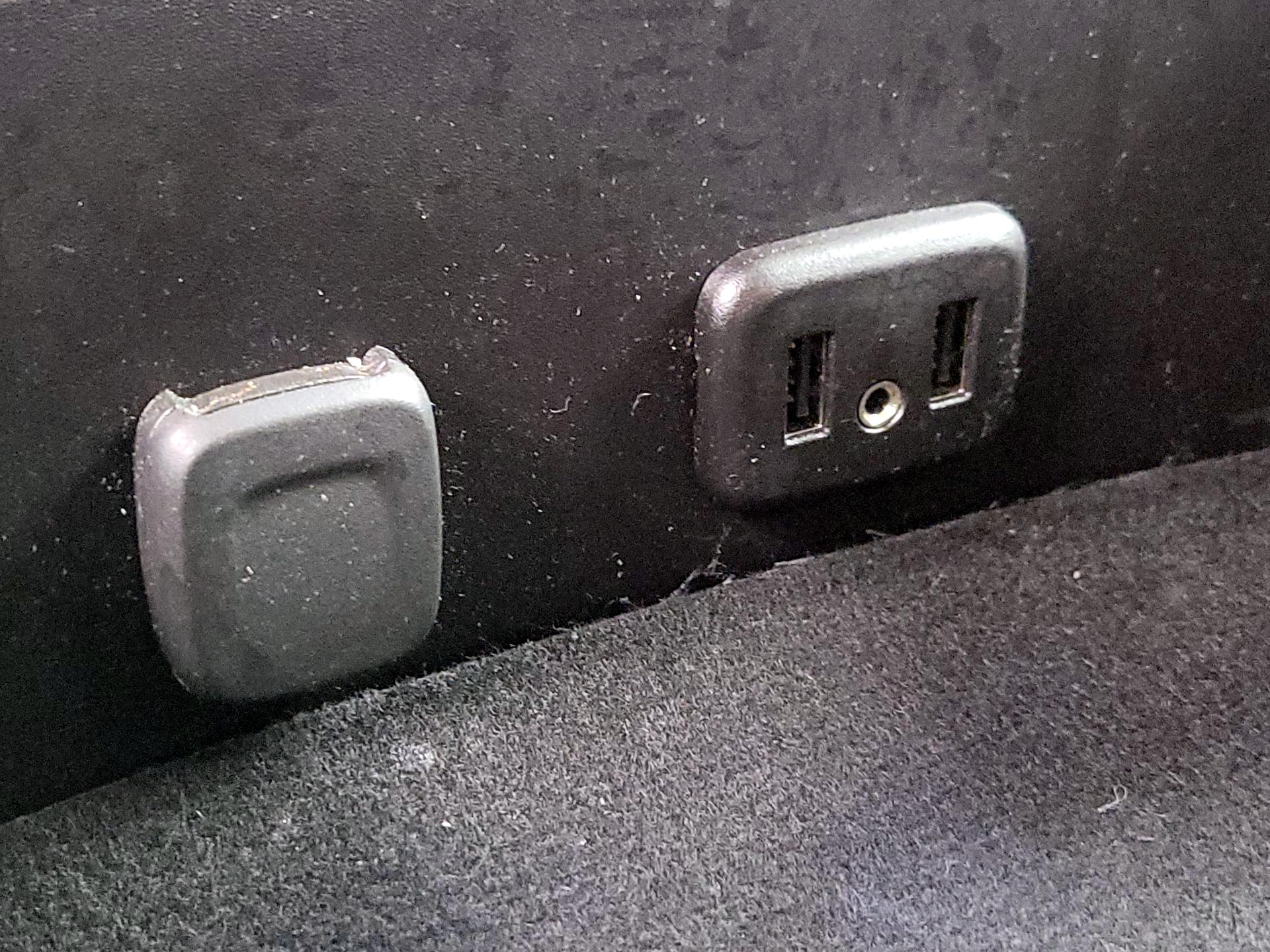 Thumbnail: 2018 Chevrolet Silverado 1500 - 18