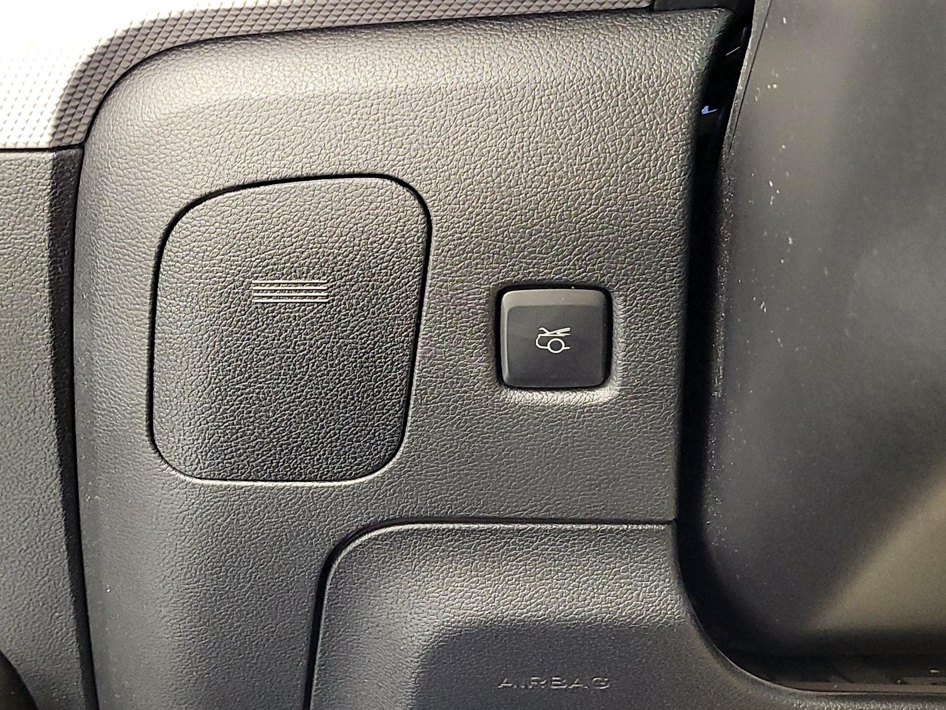 Thumbnail: 2018 Ford Mustang - 13