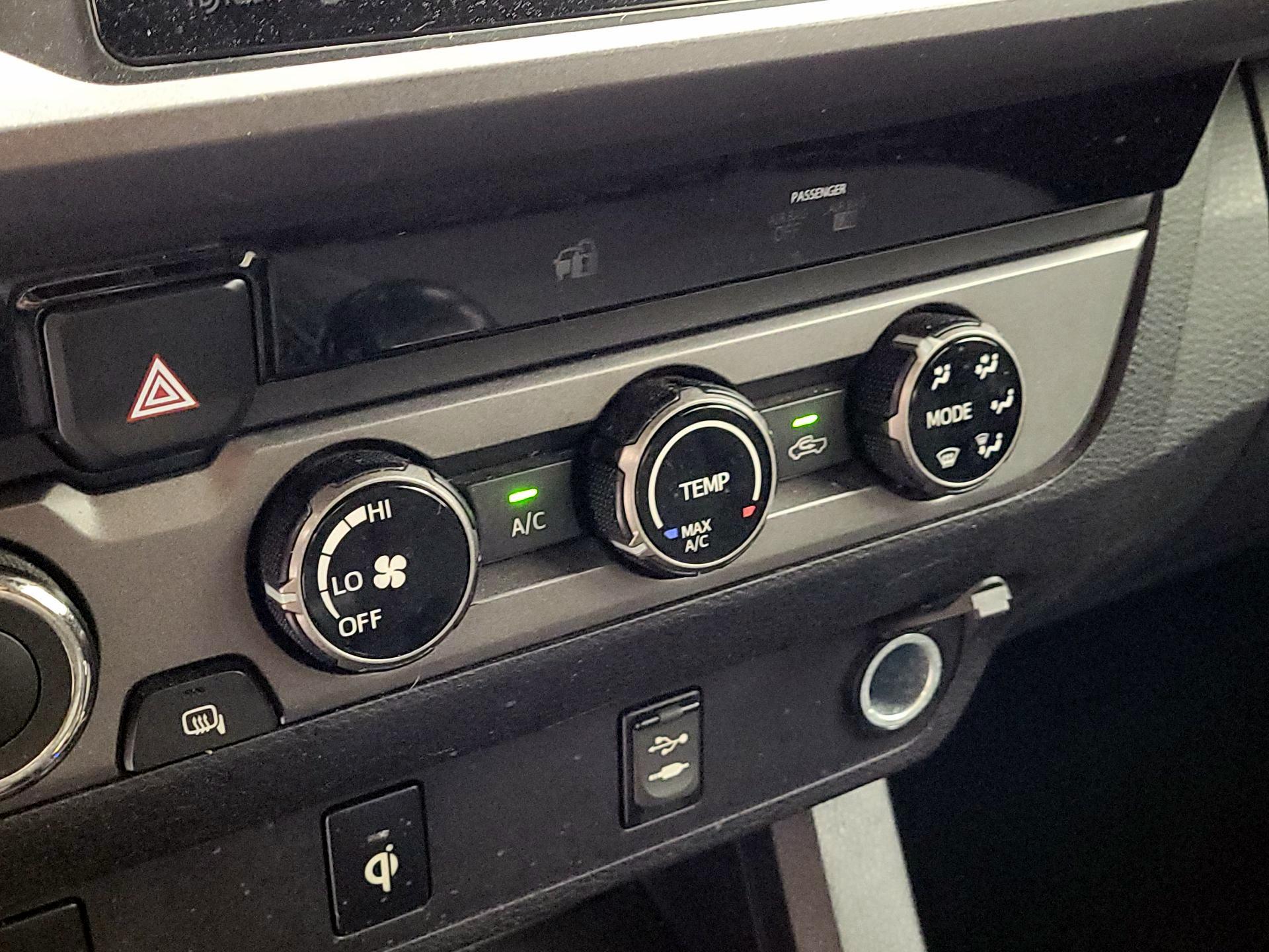 Thumbnail: 2017 Toyota Tacoma - 16