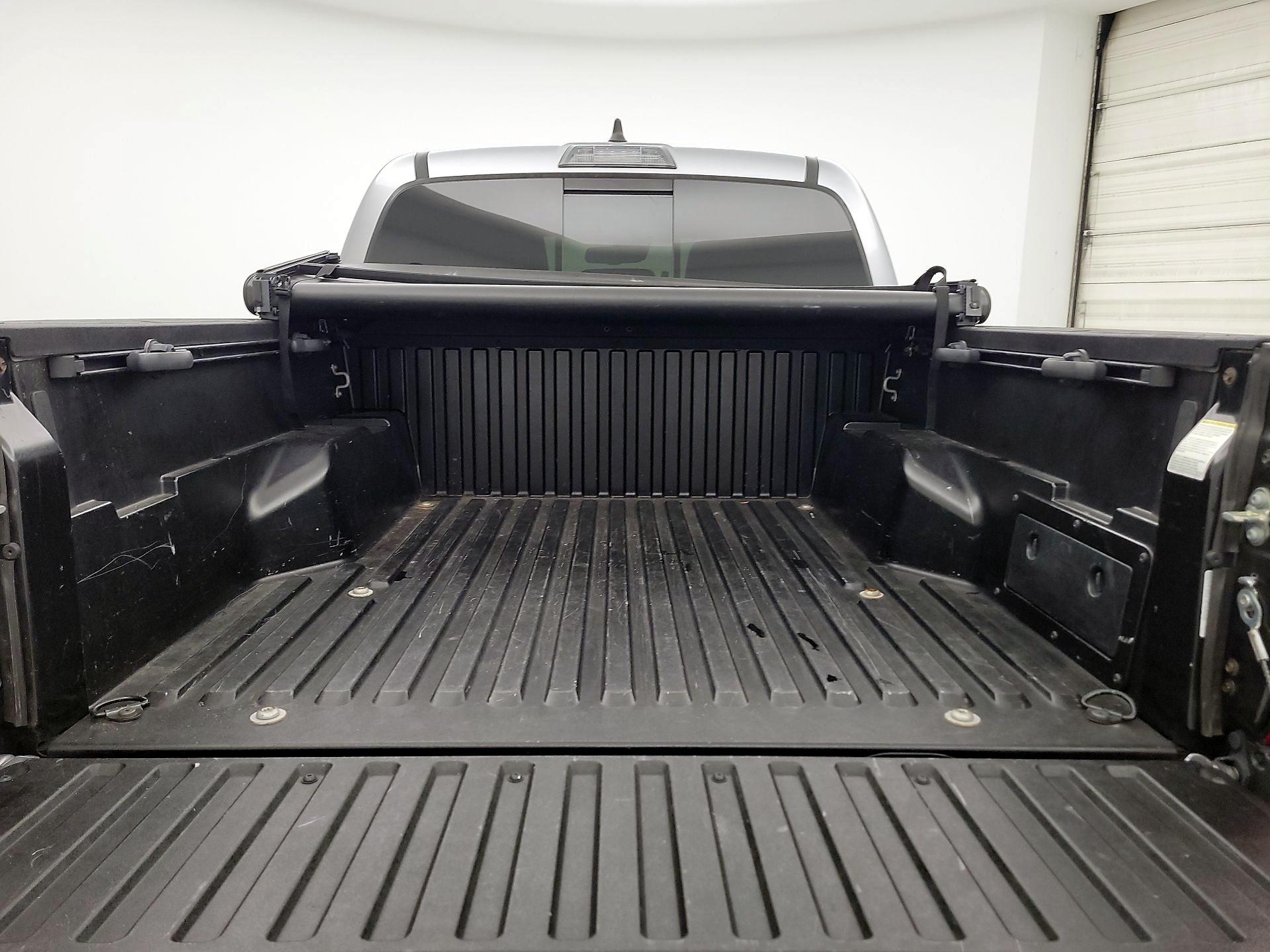 Thumbnail: 2021 Toyota Tacoma - 20