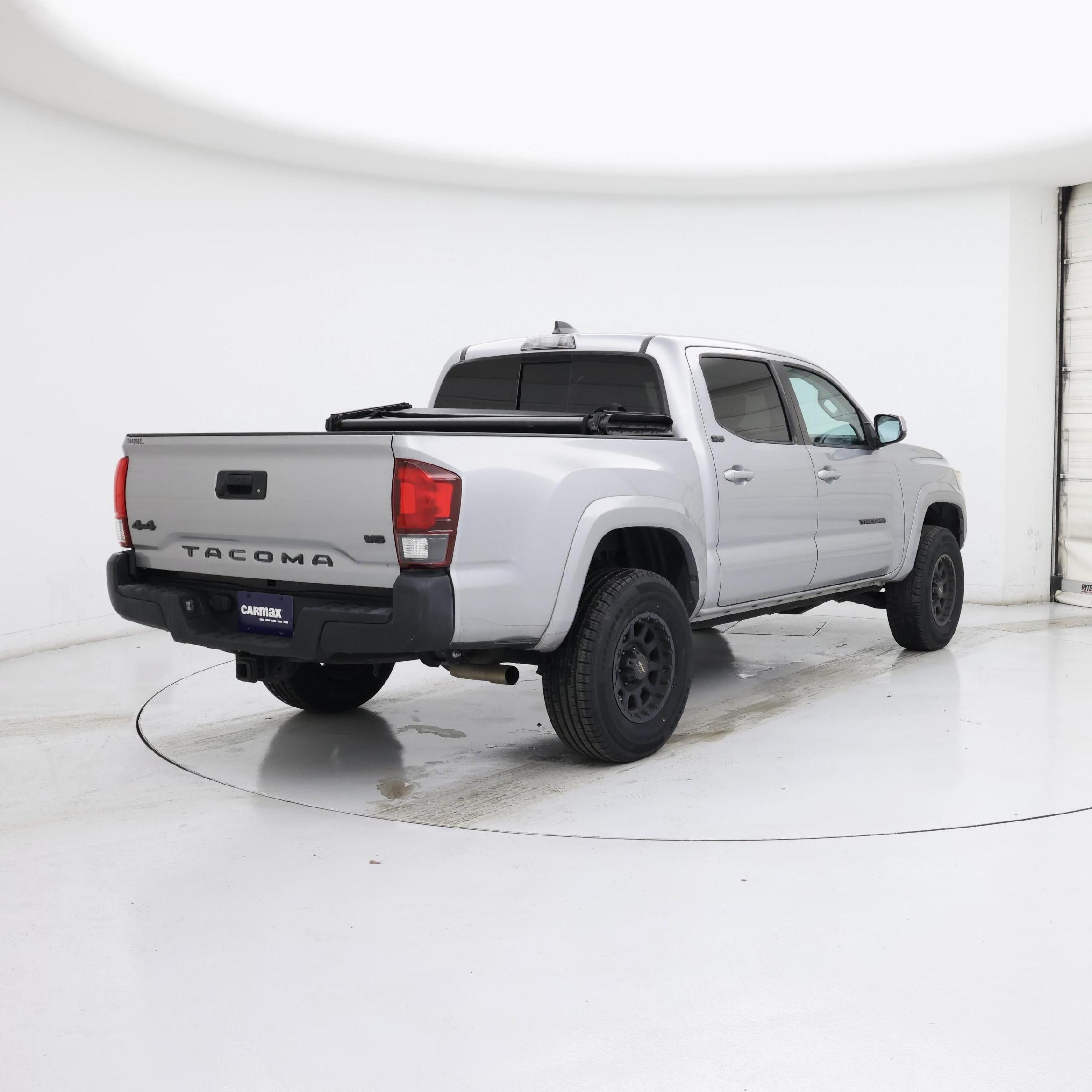 Thumbnail: 2021 Toyota Tacoma - 8