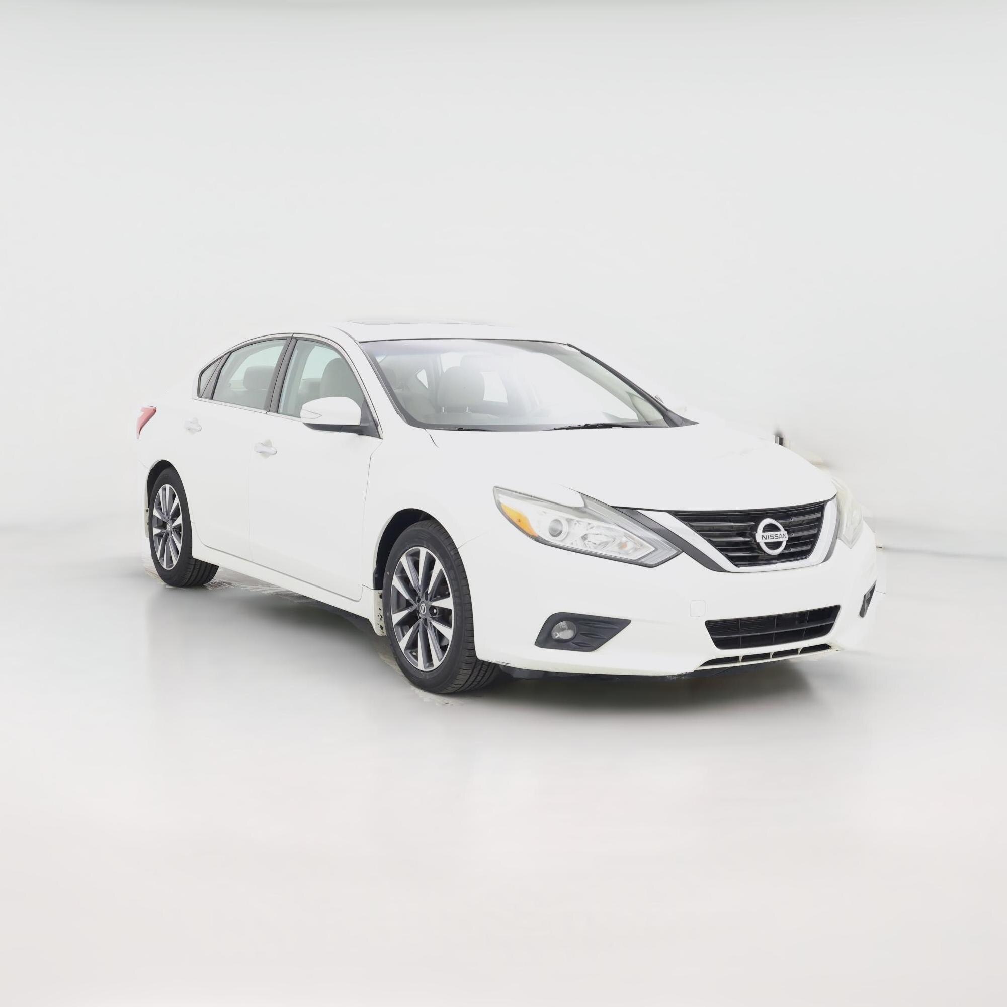 Thumbnail: 2016 Nissan Altima - 1
