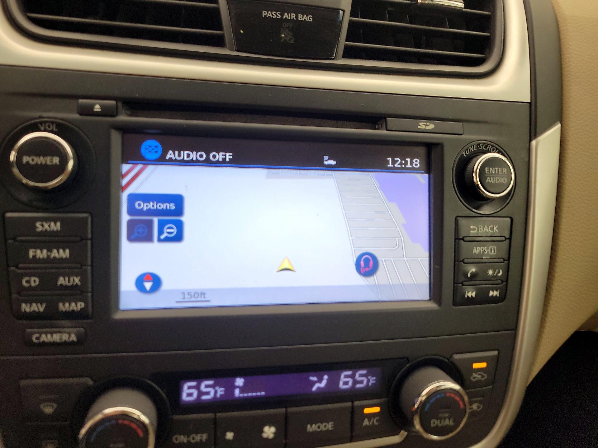 Thumbnail: 2016 Nissan Altima - 13