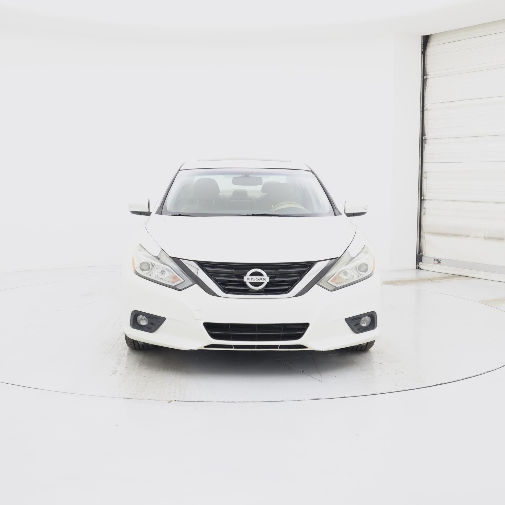 Thumbnail: 2016 Nissan Altima - 5