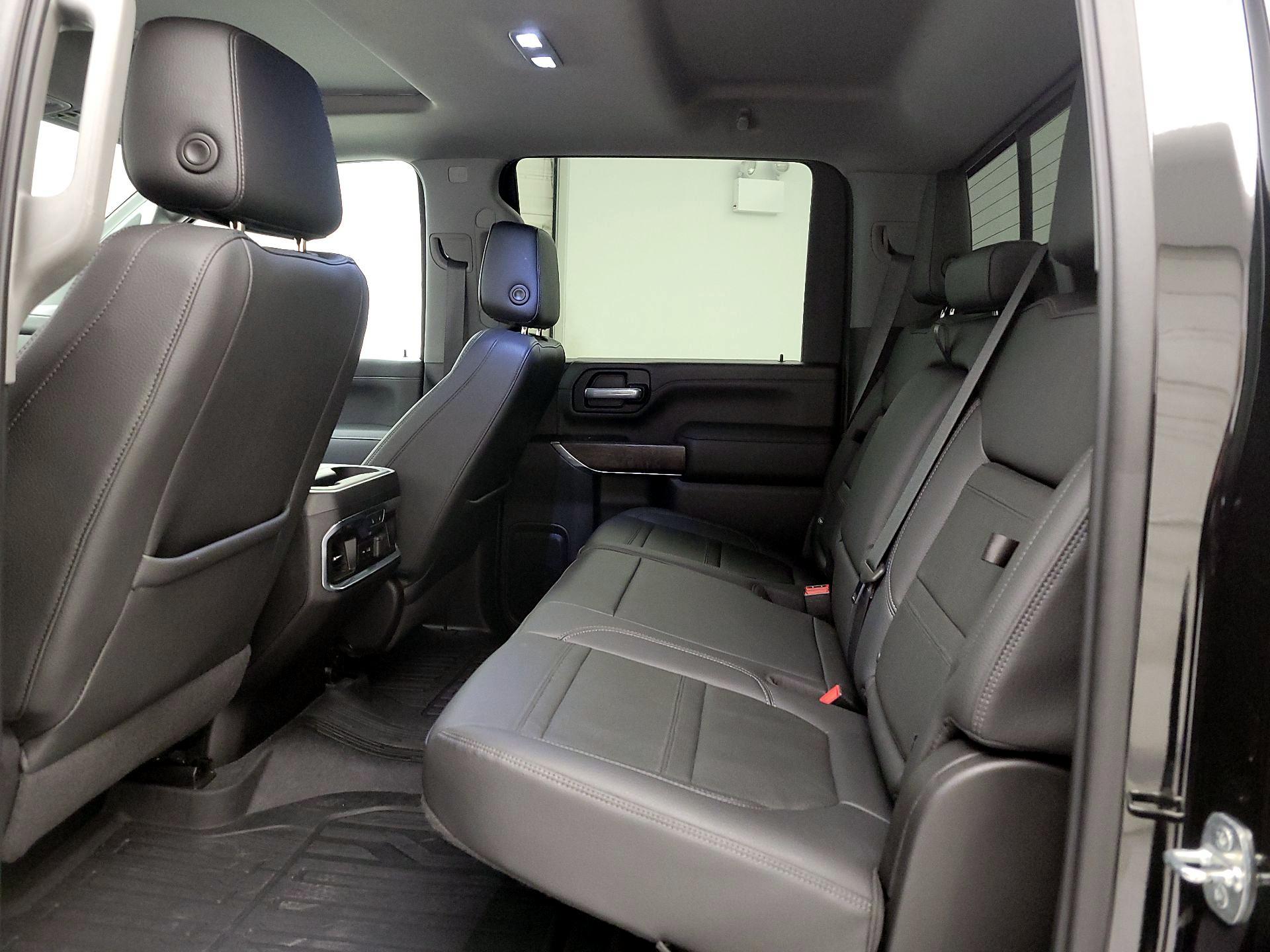 Thumbnail: 2021 GMC Sierra 2500 - 19