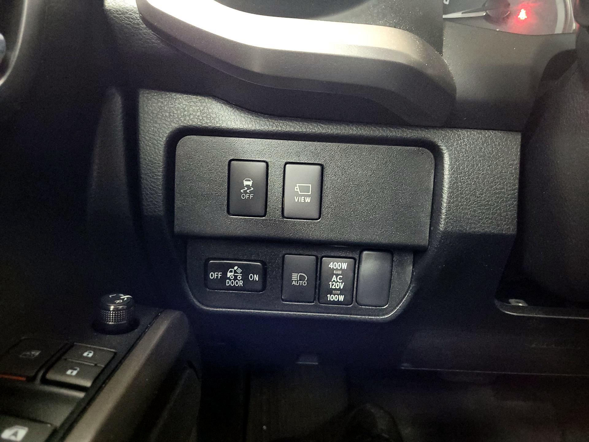 Thumbnail: 2022 Toyota Tacoma - 13