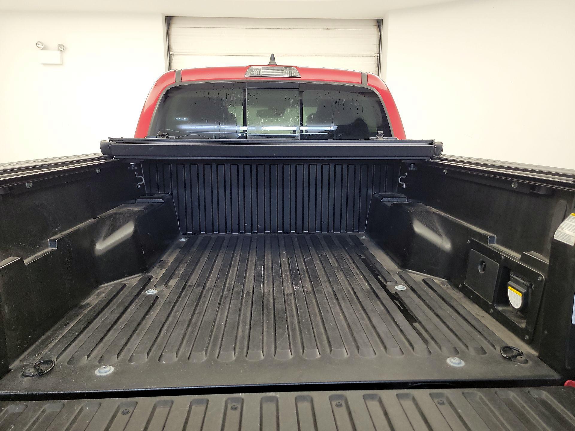 Thumbnail: 2022 Toyota Tacoma - 20