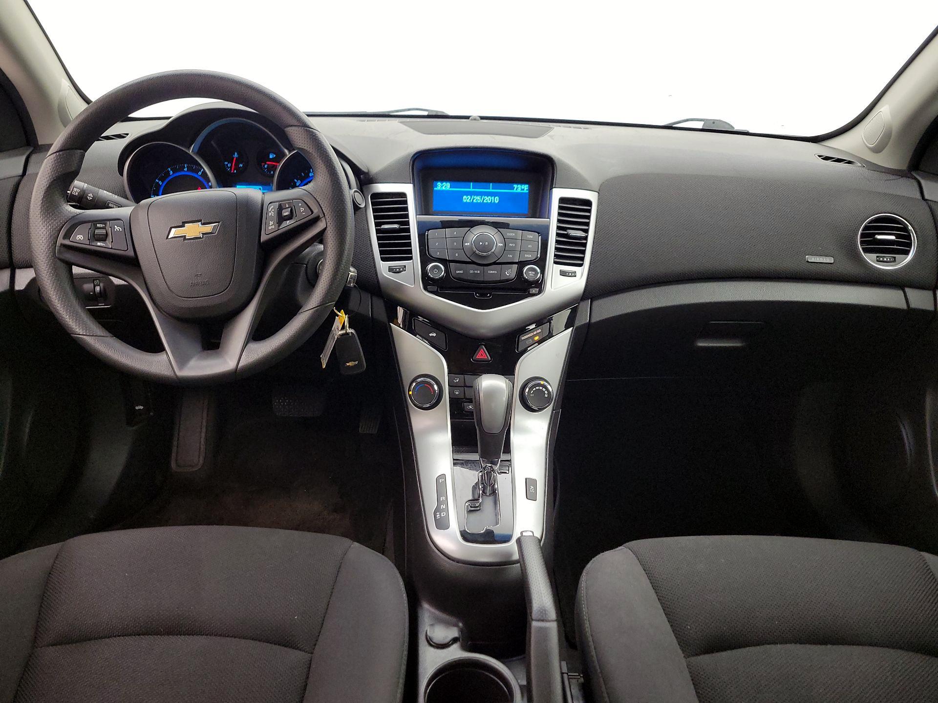 Thumbnail: 2015 Chevrolet Cruze - 9
