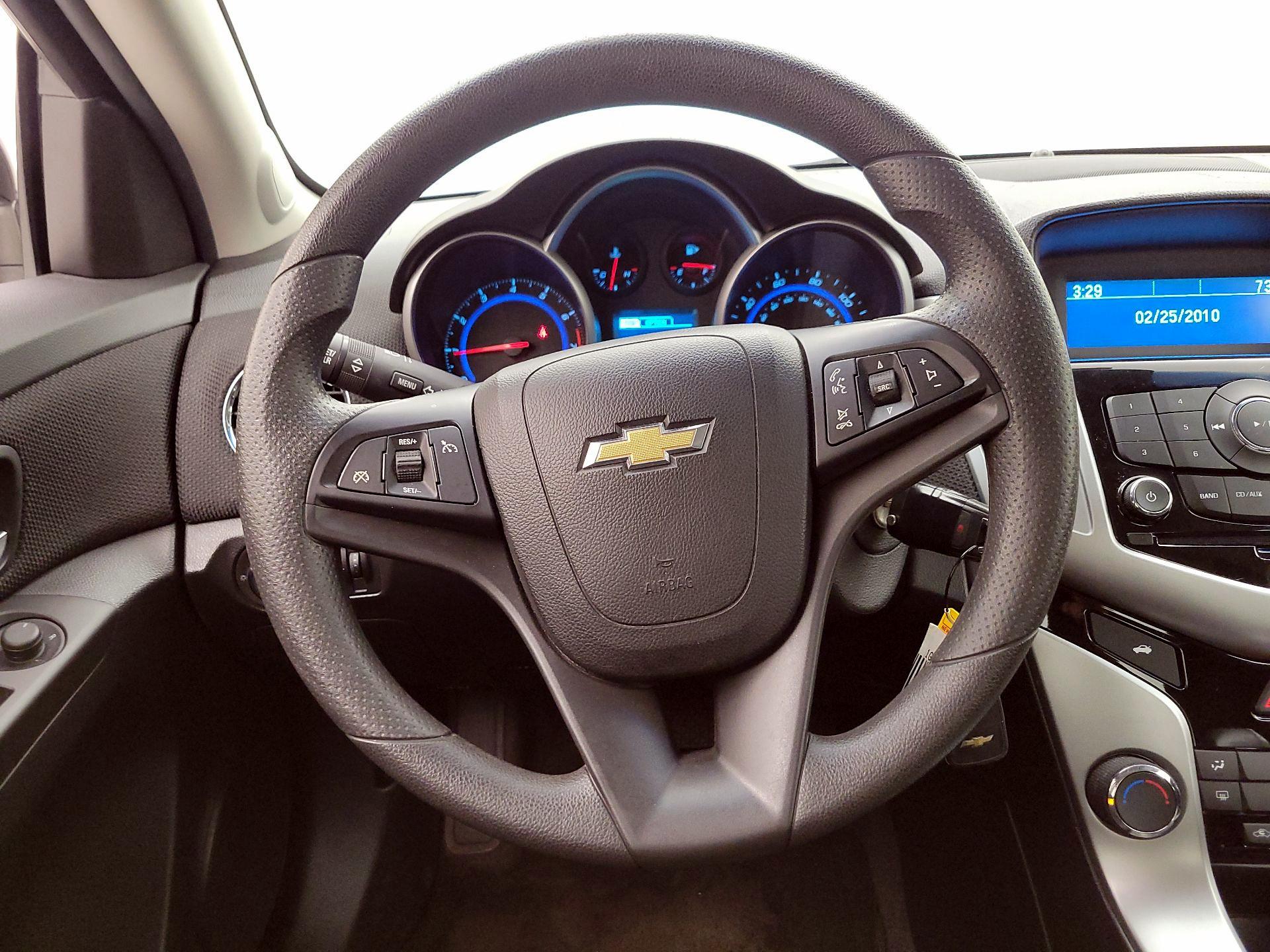 Thumbnail: 2015 Chevrolet Cruze - 10