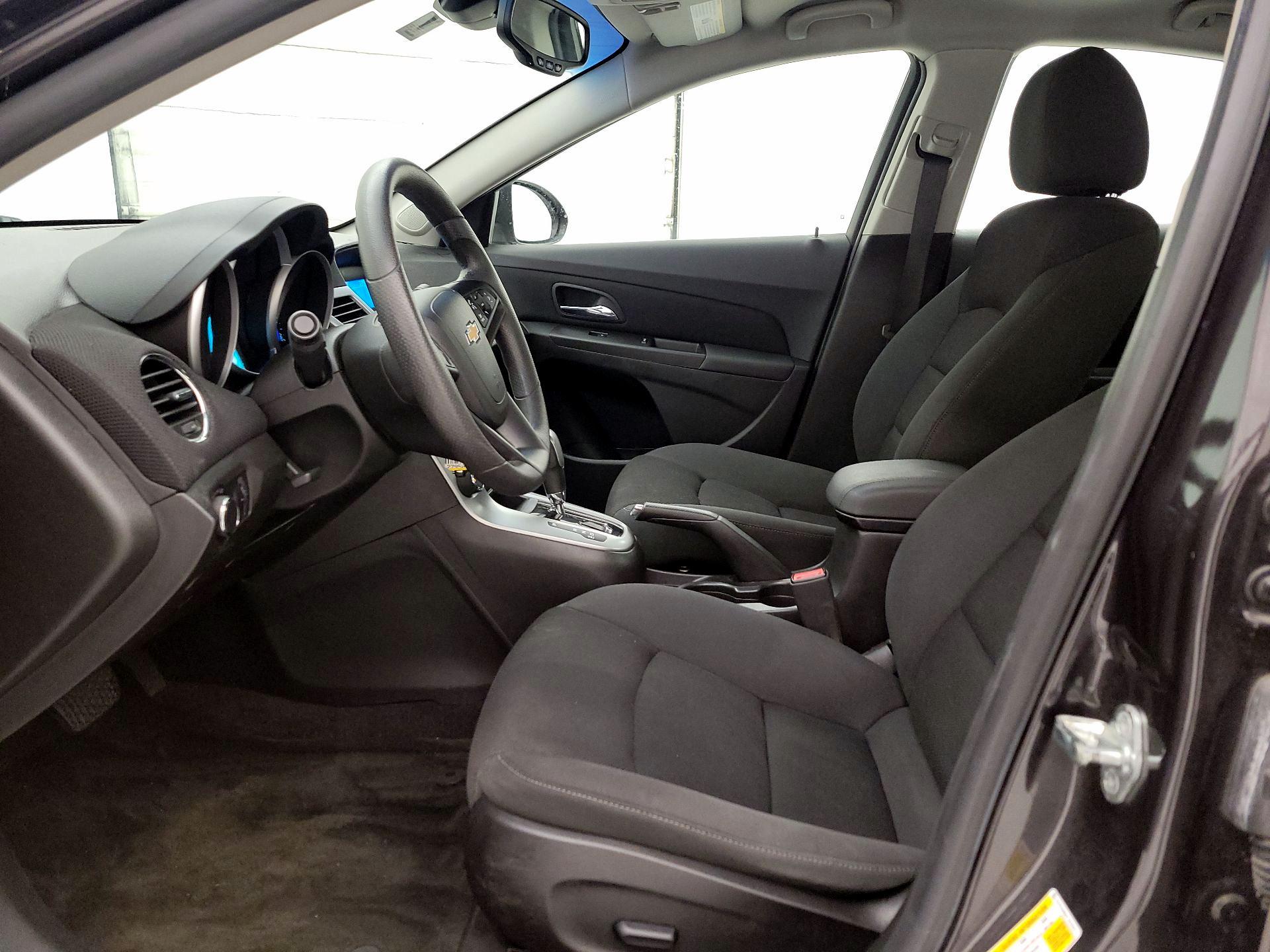 Thumbnail: 2015 Chevrolet Cruze - 11