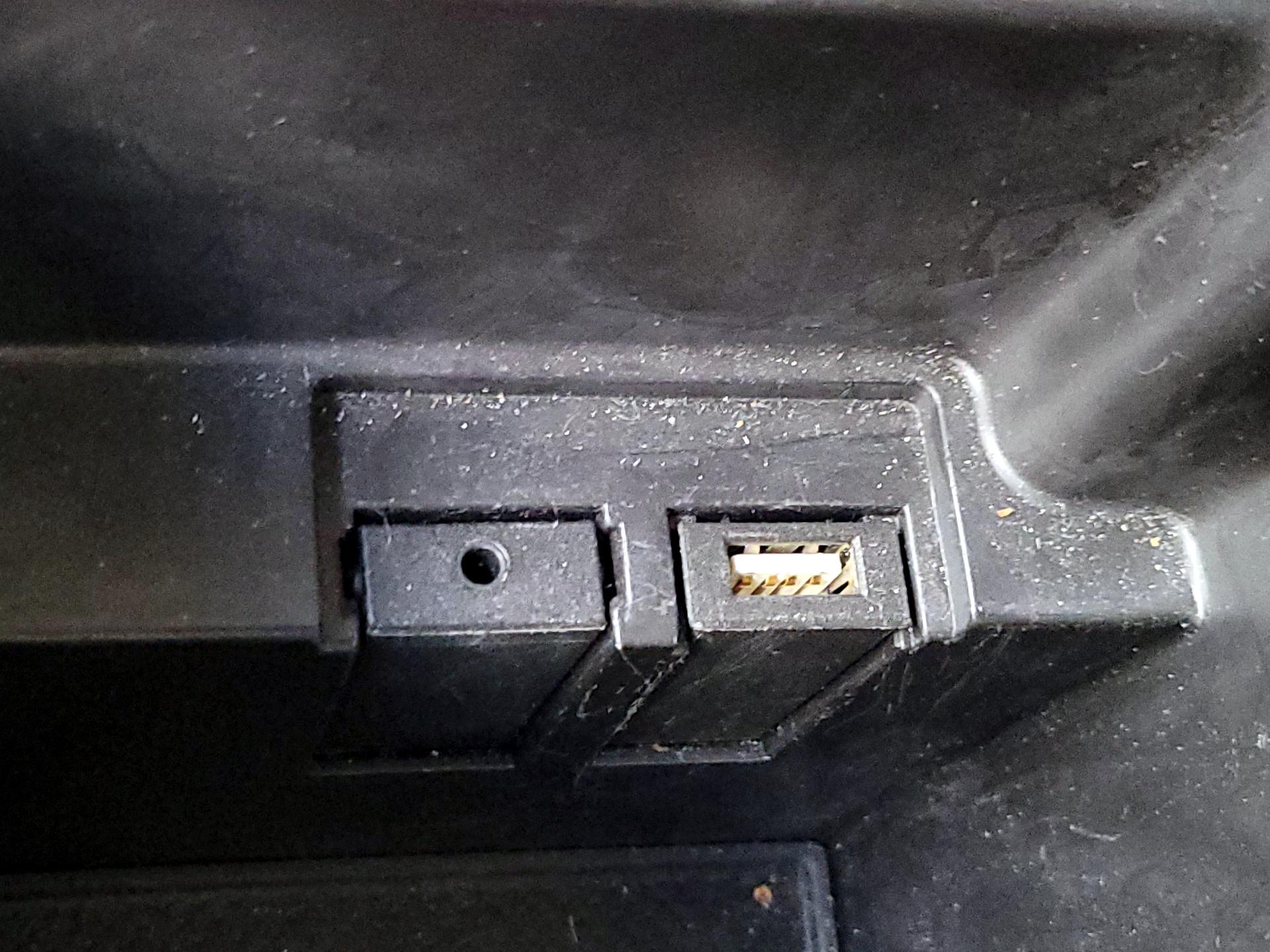 Thumbnail: 2015 Chevrolet Cruze - 17