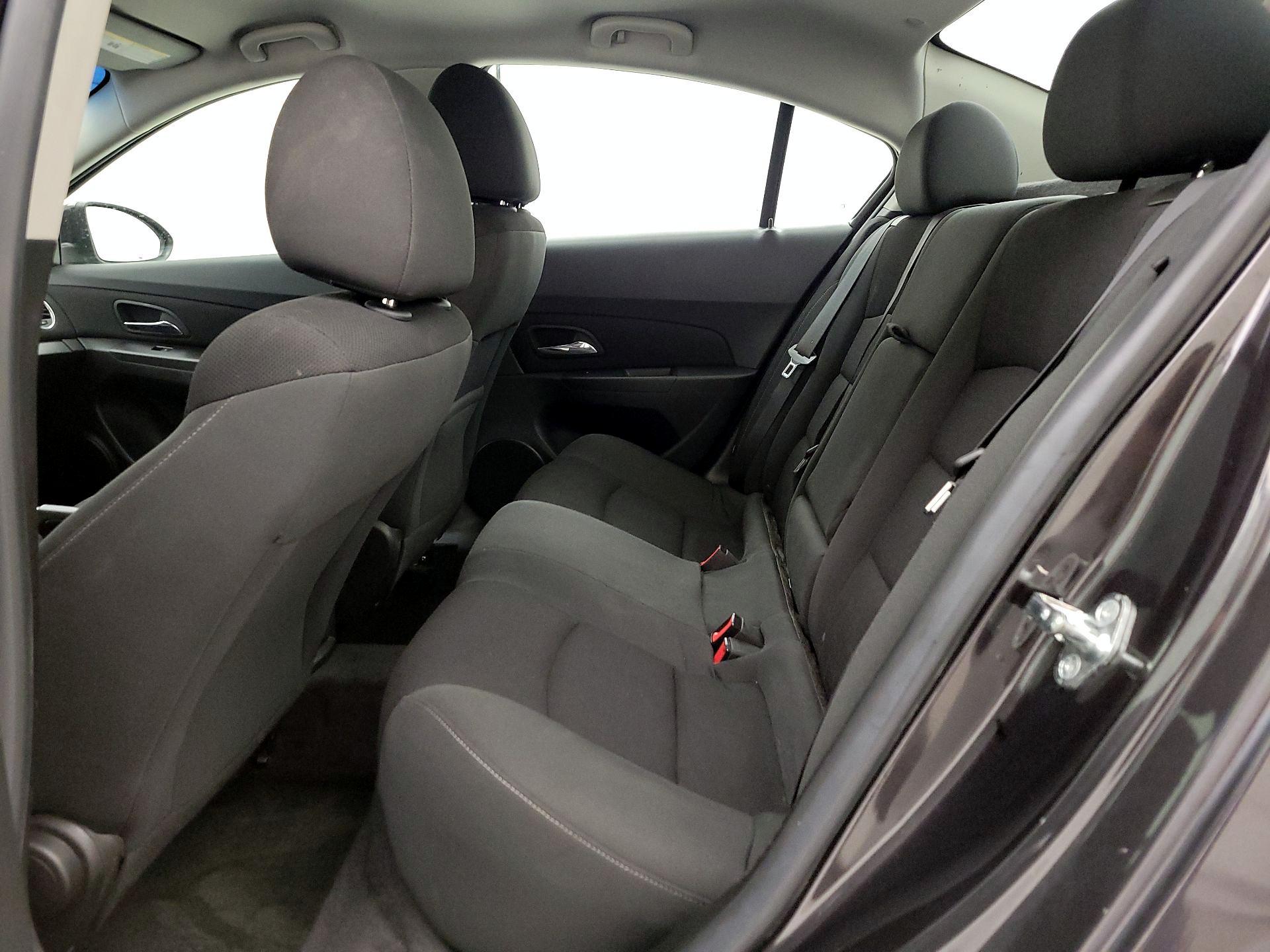 Thumbnail: 2015 Chevrolet Cruze - 18