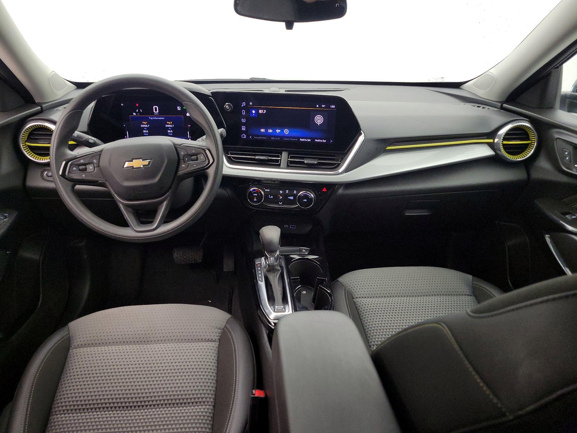 Thumbnail: 2025 Chevrolet Trax - 9