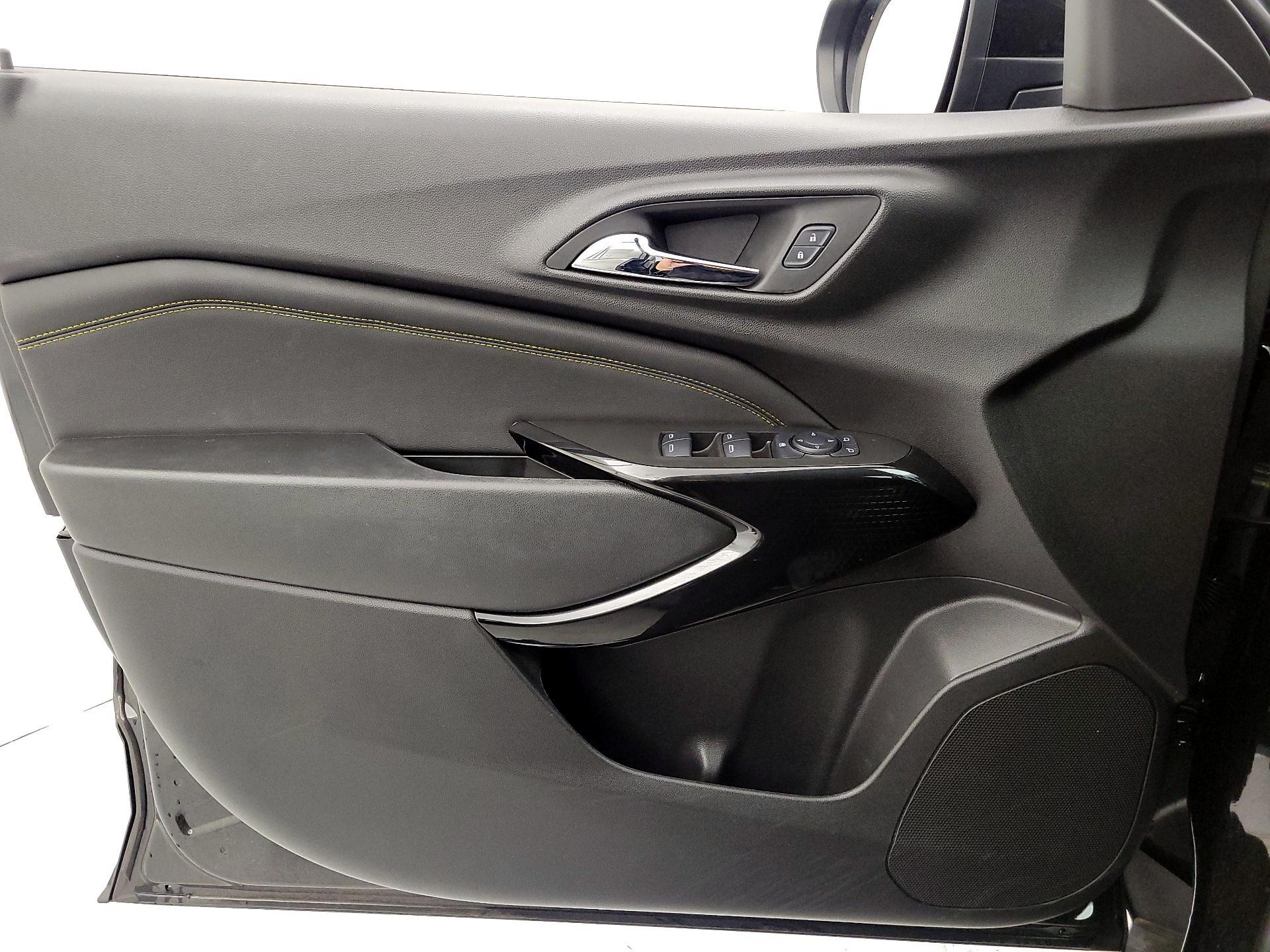 Thumbnail: 2025 Chevrolet Trax - 12