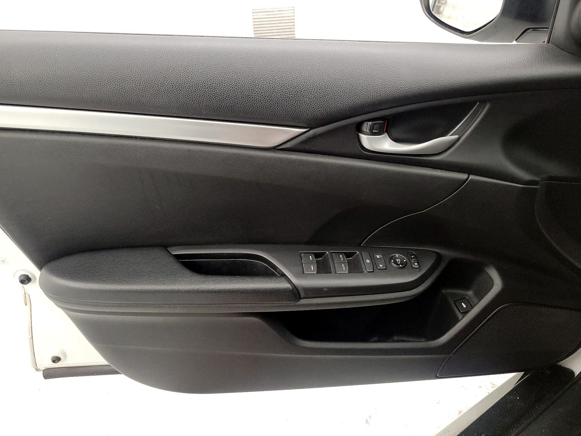 Thumbnail: 2019 Honda Civic - 12