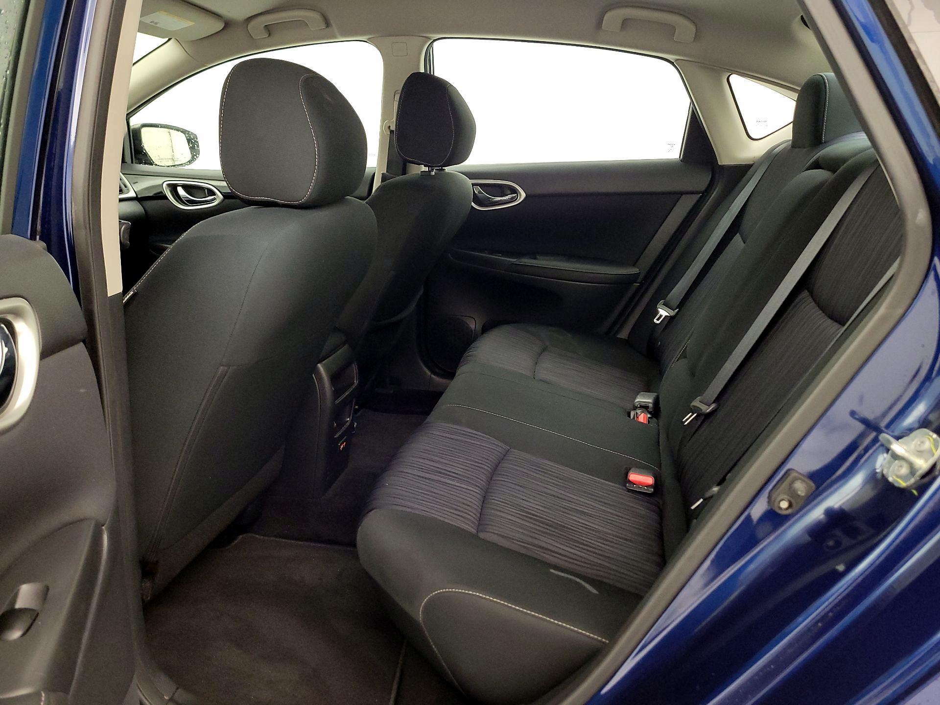 Thumbnail: 2019 Nissan Sentra - 18