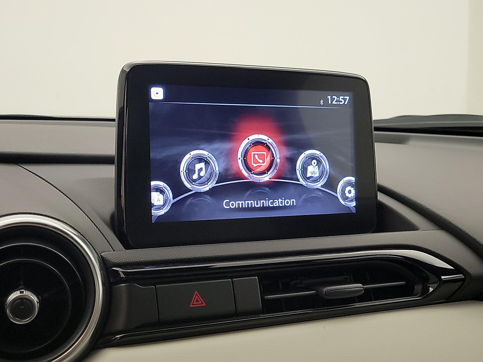 Thumbnail: 2021 Mazda MX-5 Miata - 15