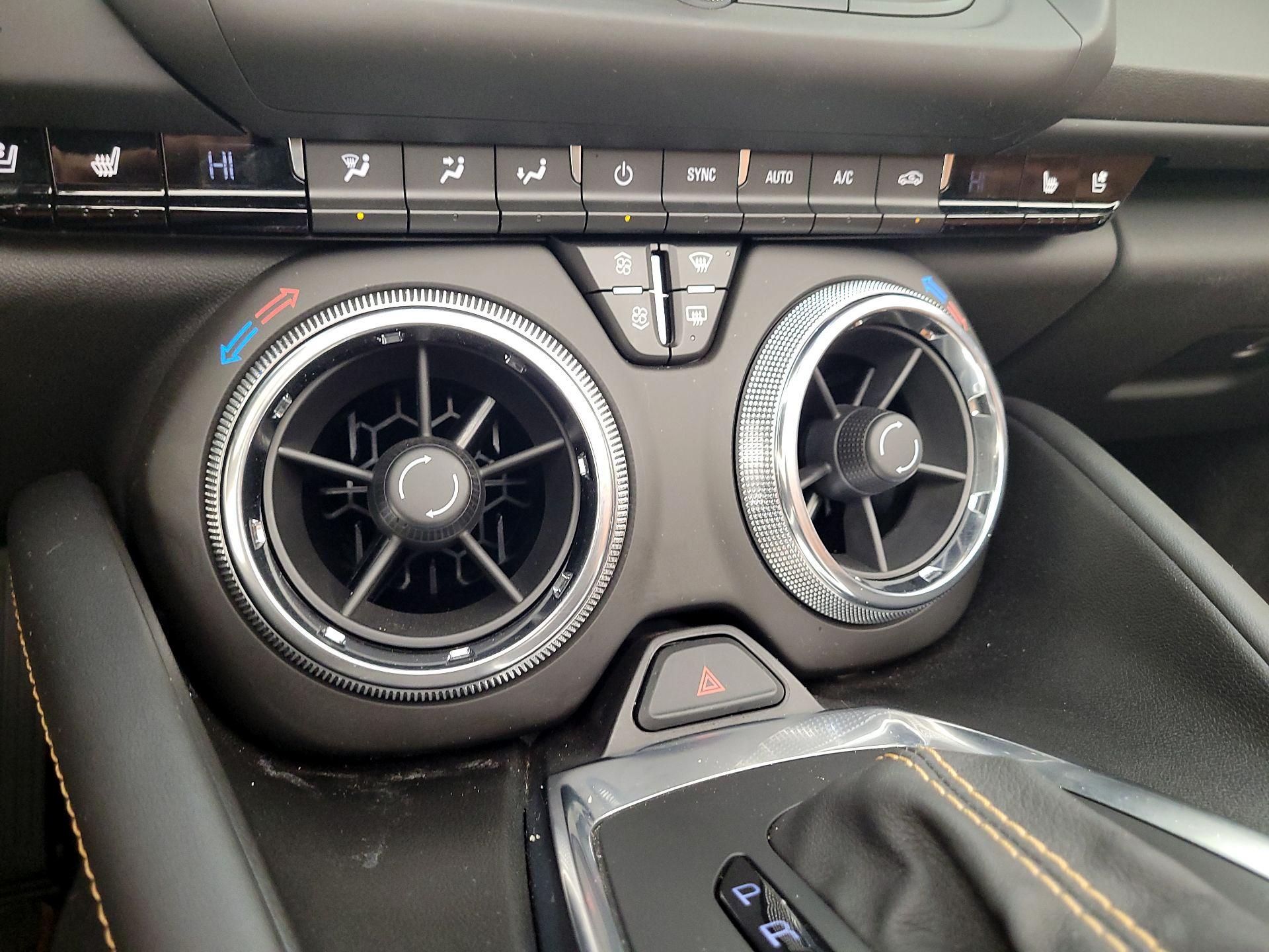 Thumbnail: 2021 Chevrolet Camaro - 16