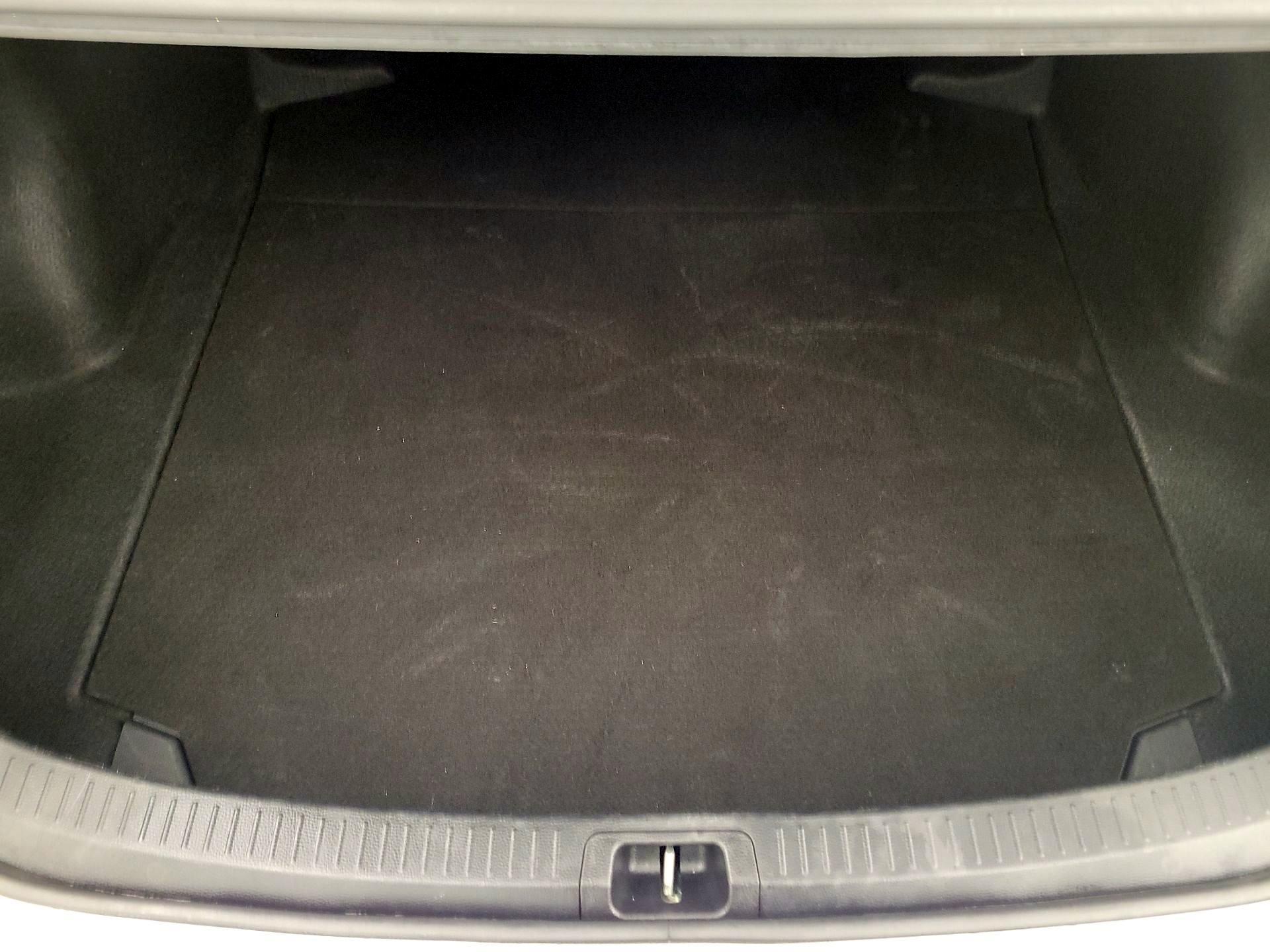 Thumbnail: 2022 Toyota Corolla - 20