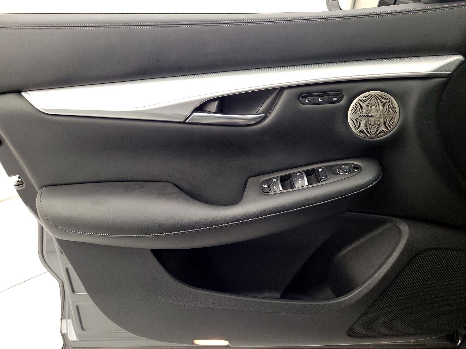 Thumbnail: 2019 INFINITI QX50 - 12