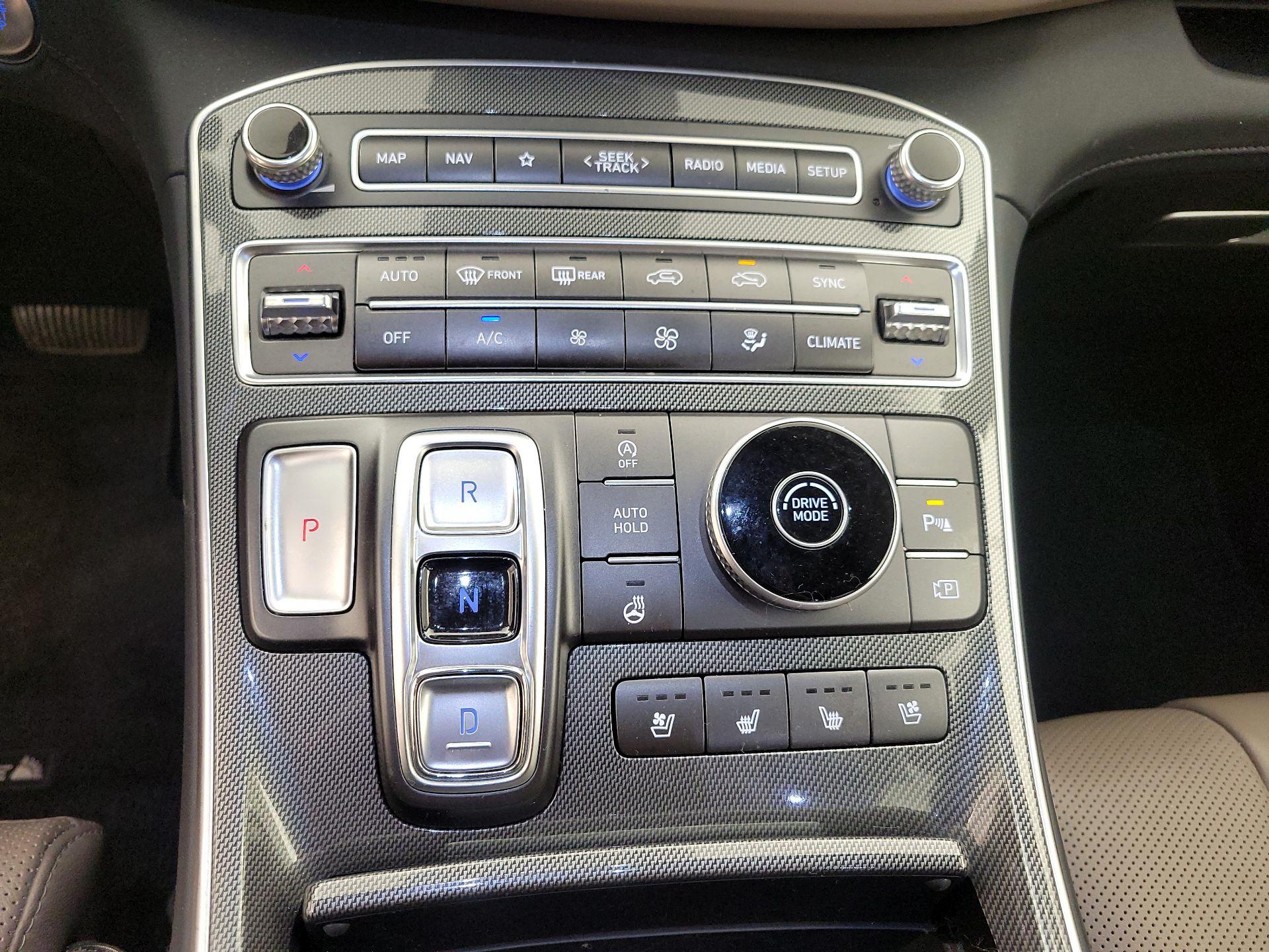 Thumbnail: 2022 Hyundai Santa Fe - 15